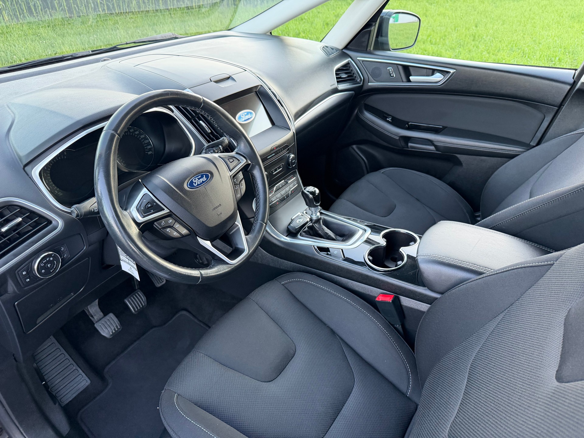 FORD S-Max 1.5 SCTi Titanium-image-8