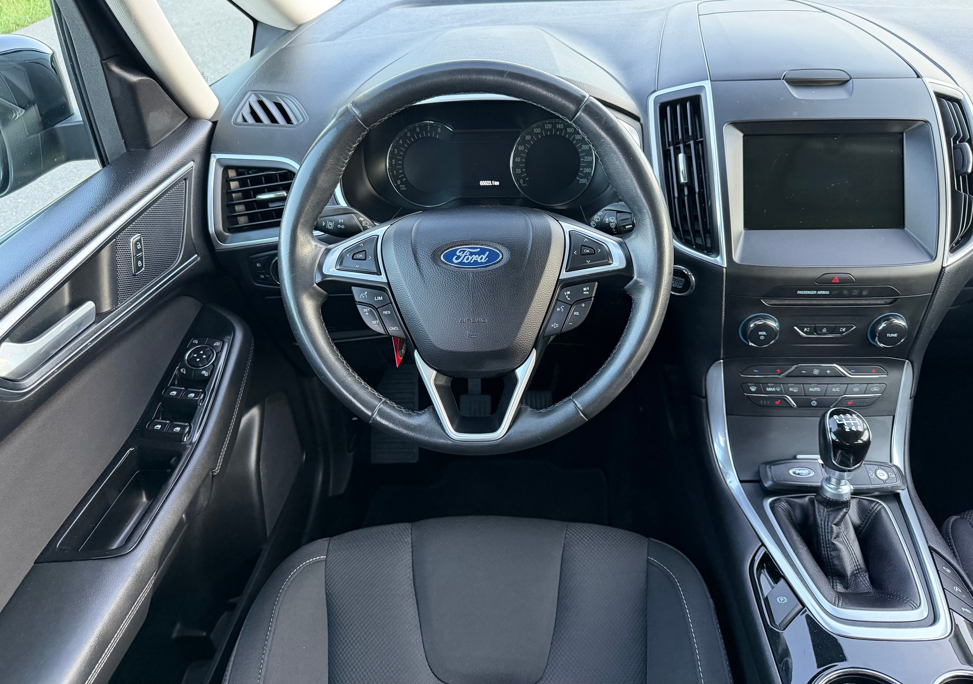 FORD S-Max 1.5 SCTi Titanium-image-14