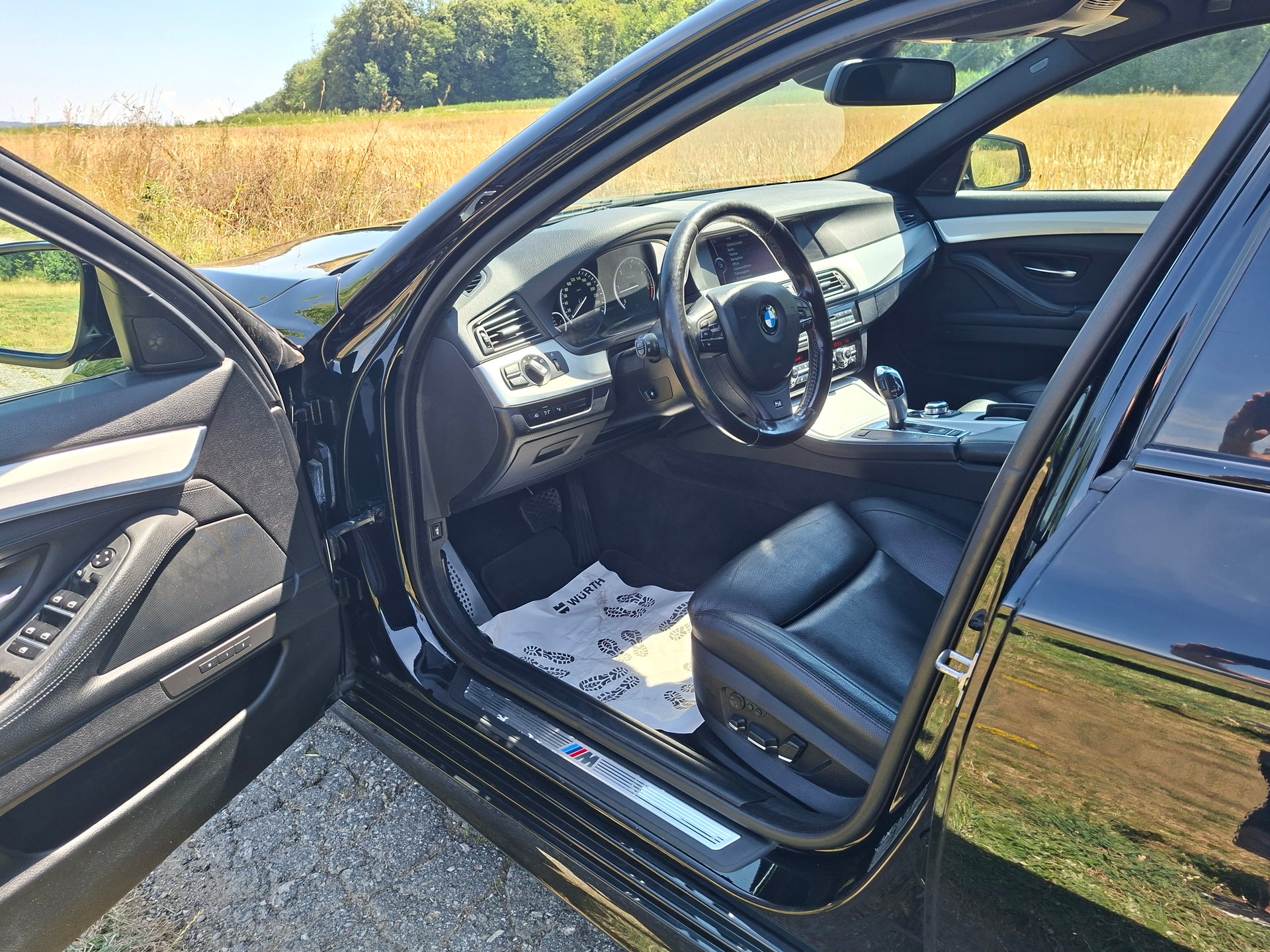 BMW xDrive Touring Steptronic M-Paket-image-8