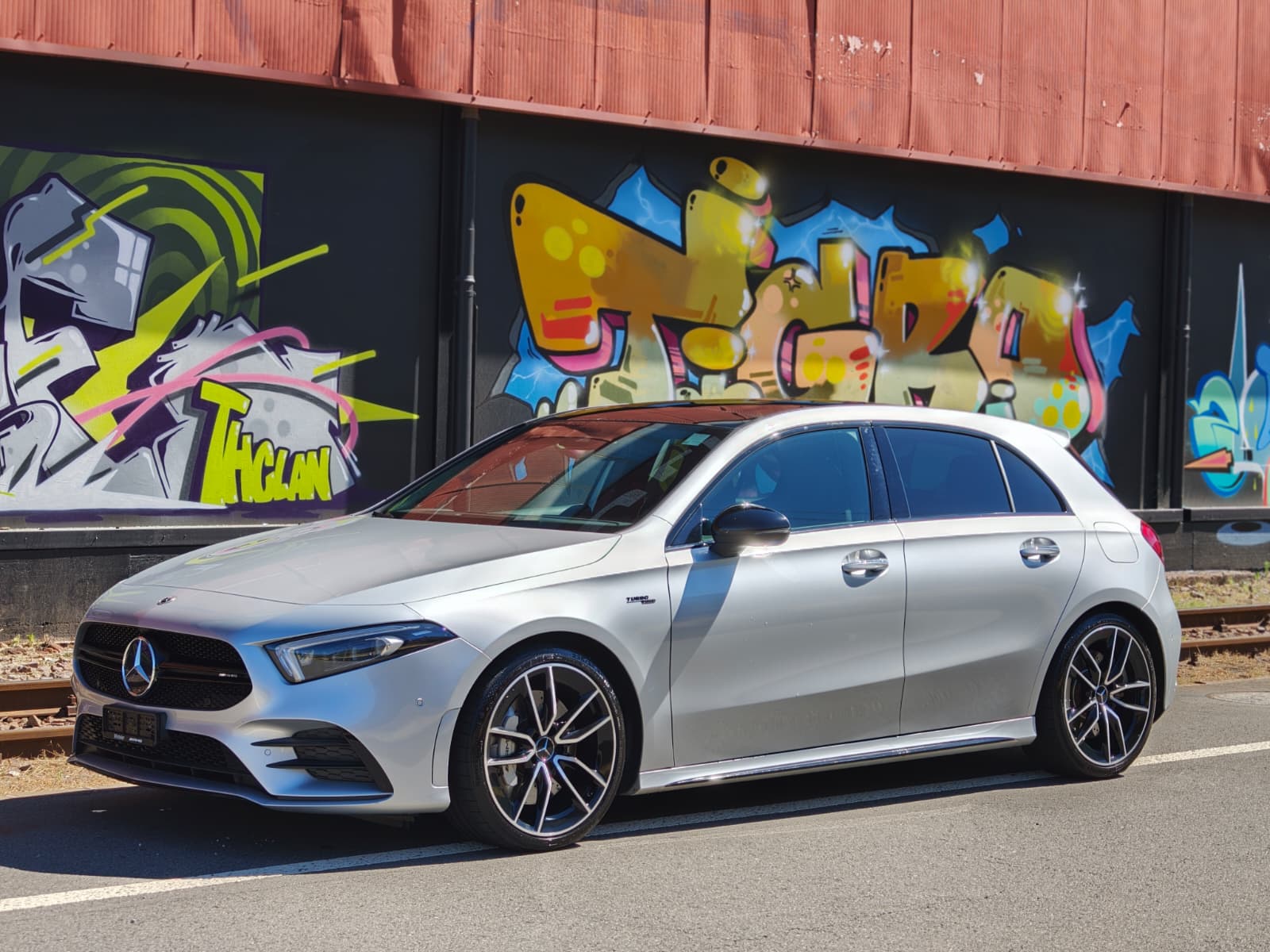 MERCEDES-BENZ A 35 AMG 4Matic Speedshift-image-5