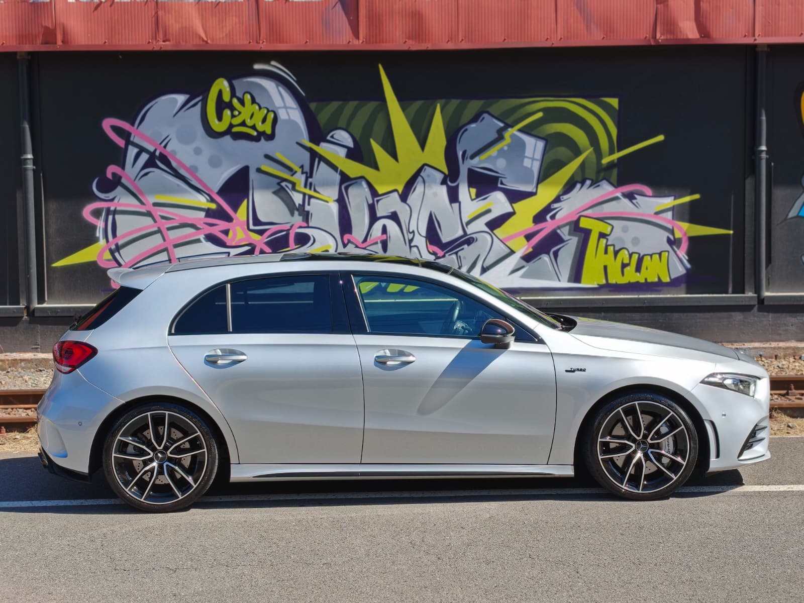 MERCEDES-BENZ A 35 AMG 4Matic Speedshift-image-3
