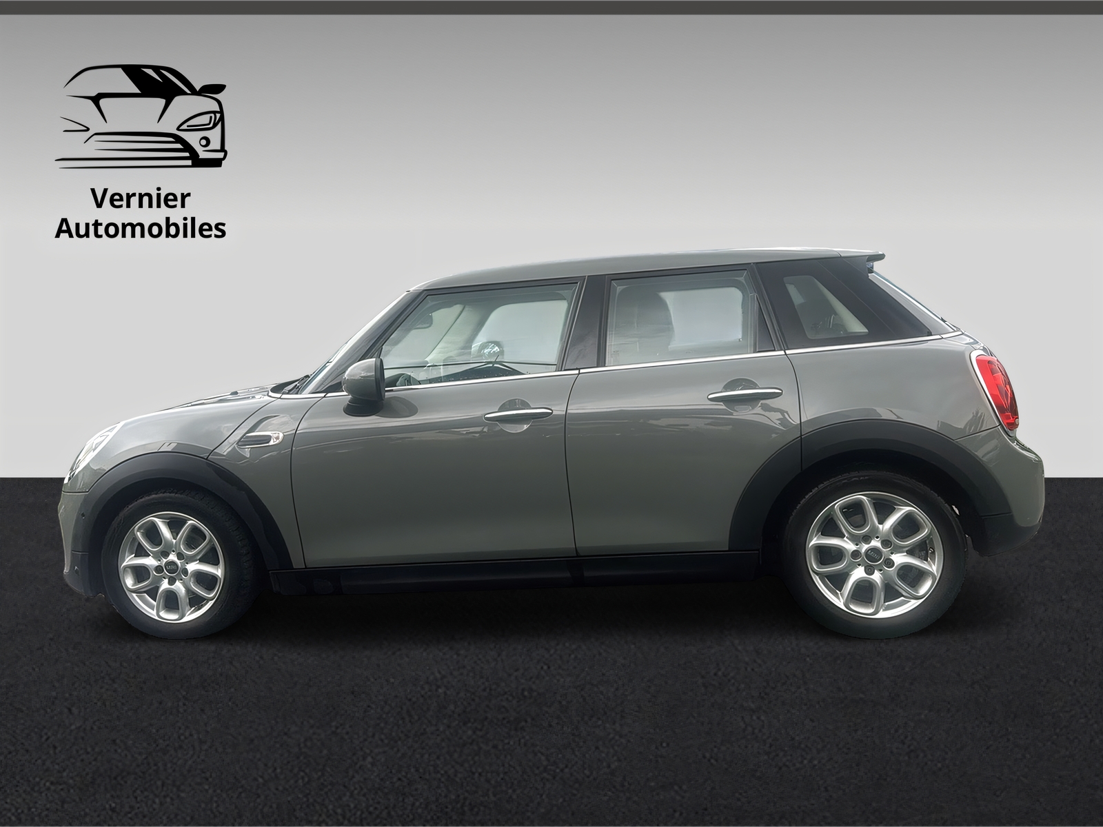 MINI Cooper Hyde Park Steptronic-image-6