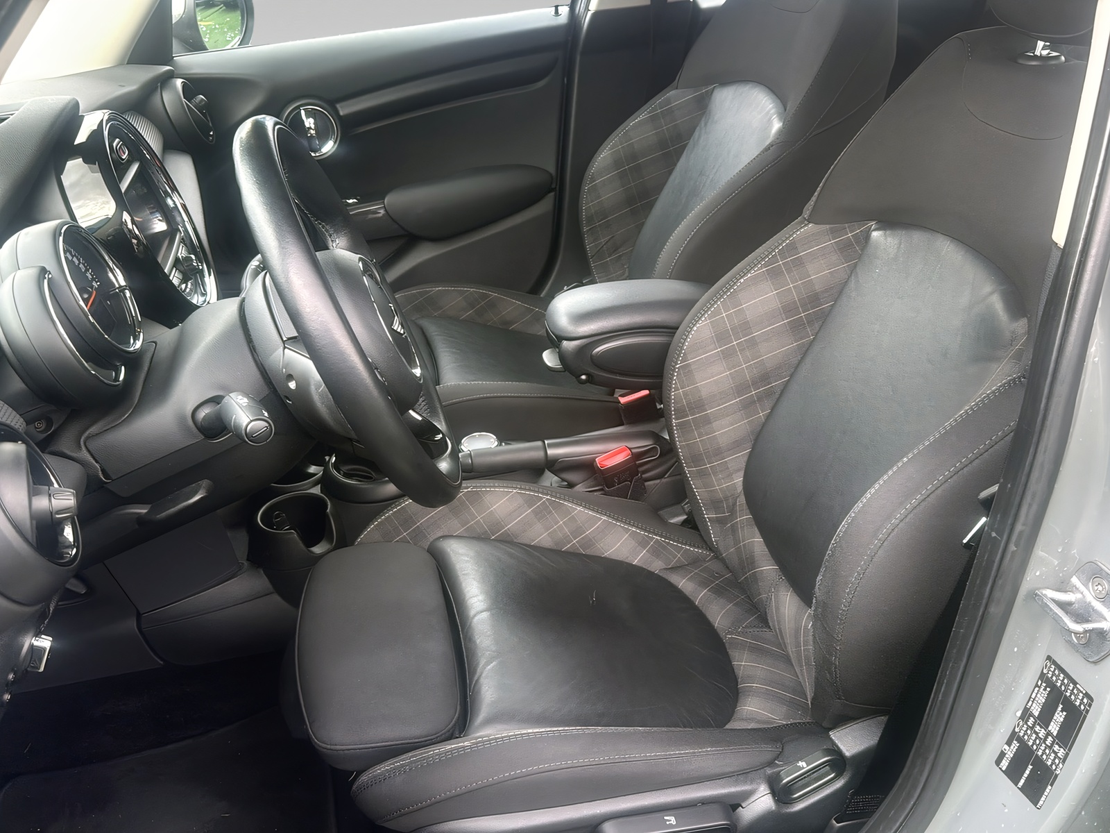 MINI Cooper Hyde Park Steptronic-image-12