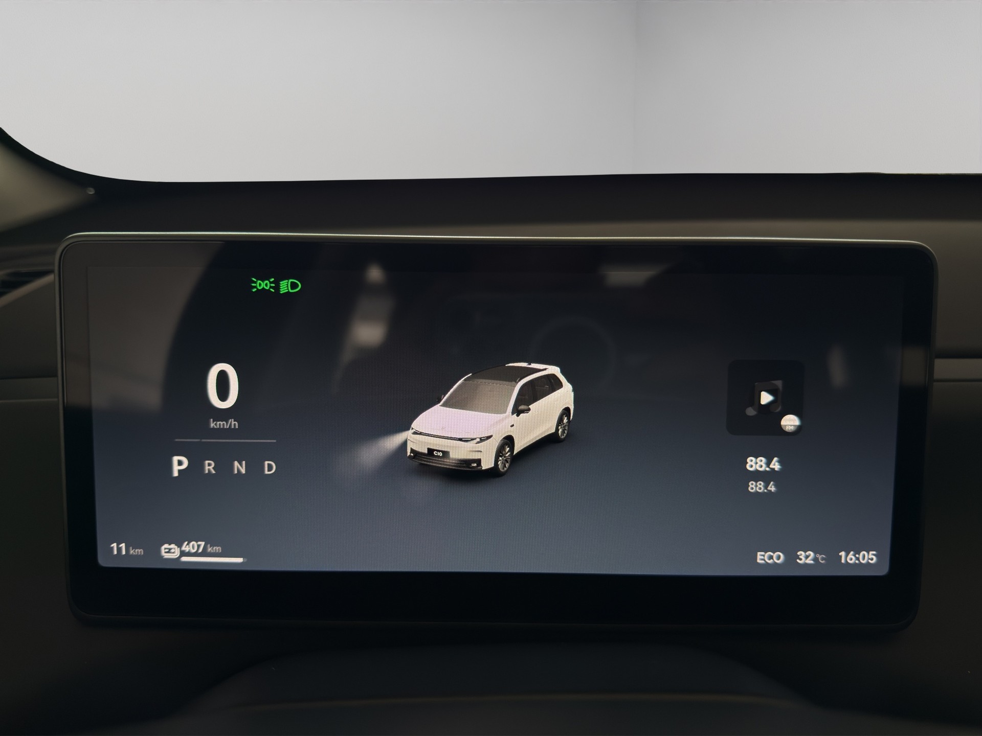 LEAPMOTOR C10 EV AWD-image-18