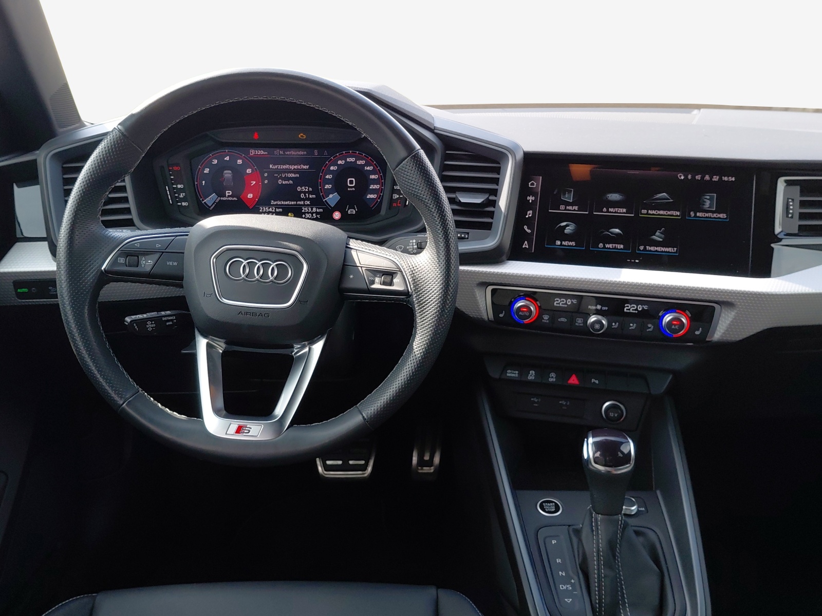 AUDI A1 Sportback 40 TFSI S Line S-tronic-image-8