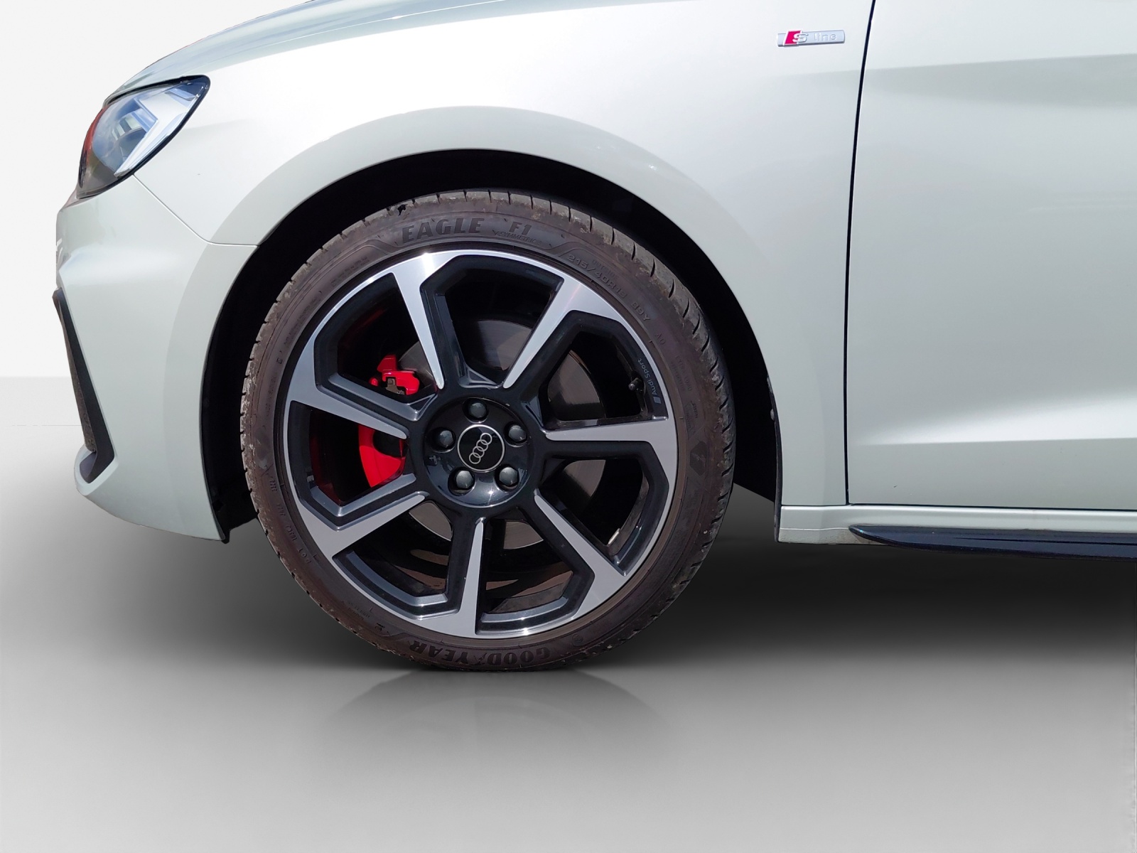 AUDI A1 Sportback 40 TFSI S Line S-tronic-image-13