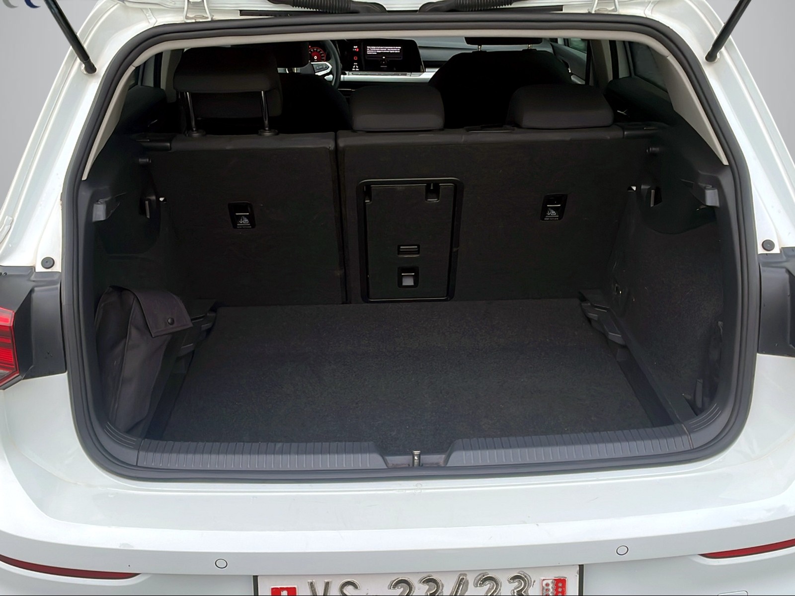 VW Golf 1.5 TSI ACT Life-image-2