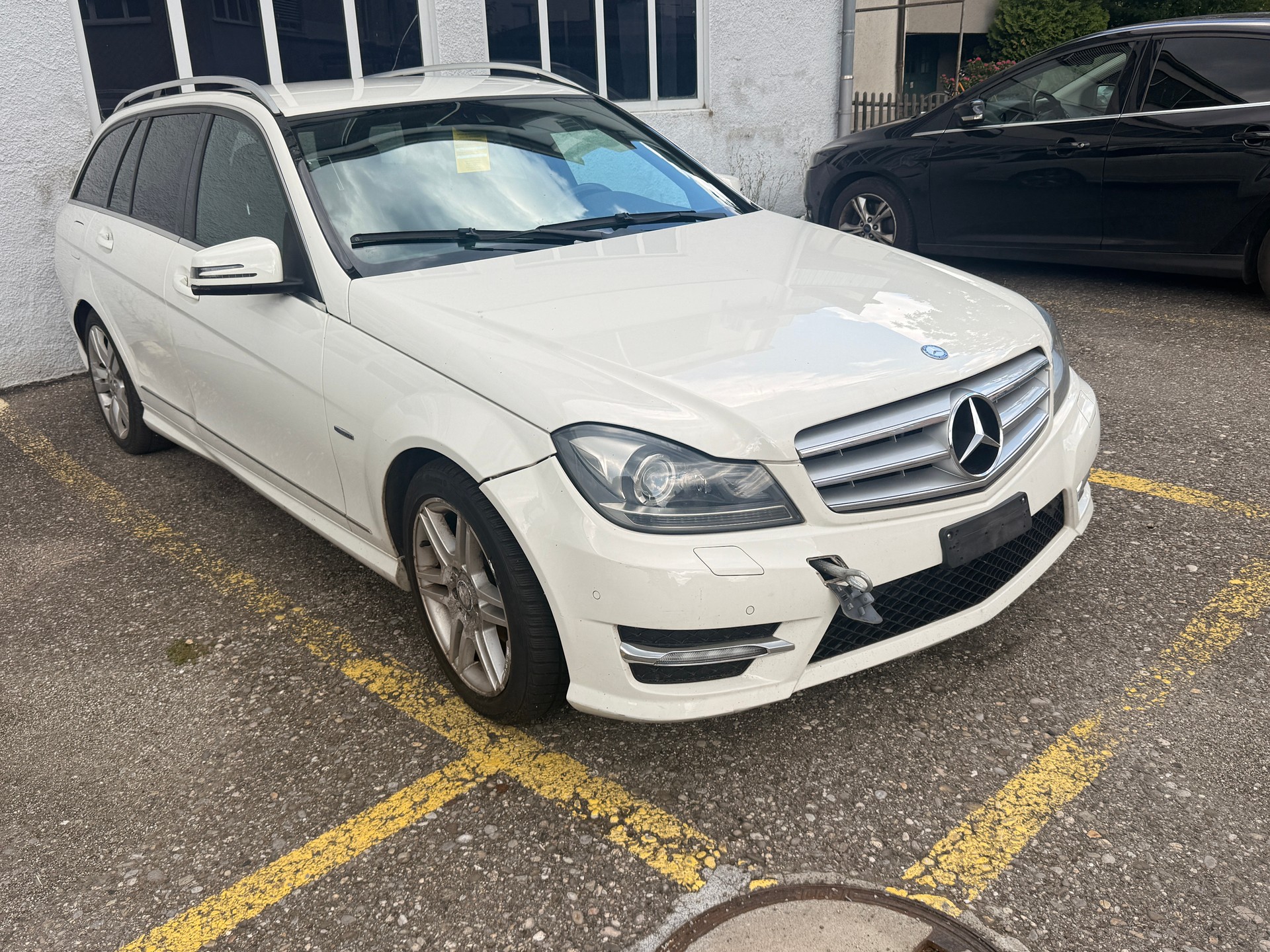 MERCEDES-BENZ C 250 CGI BlueEfficiency Elégance Automatic-showroom-element-2