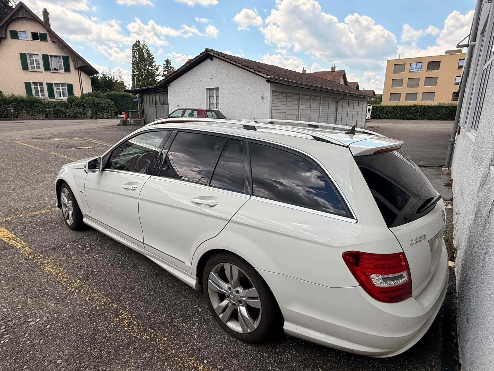 MERCEDES-BENZ C 250 CGI BlueEfficiency Elégance Automatic-image-4