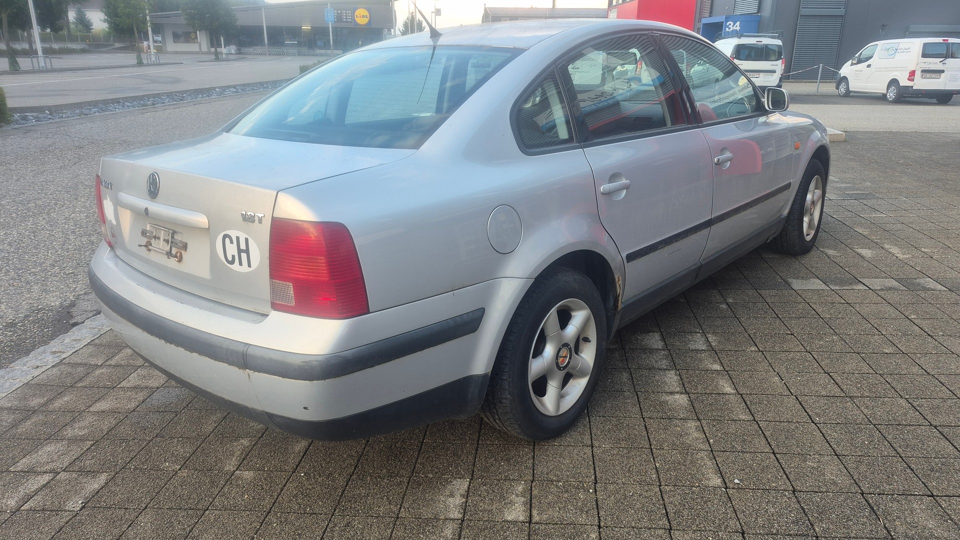 VW Passat 1.8 T Comfortline-image-4