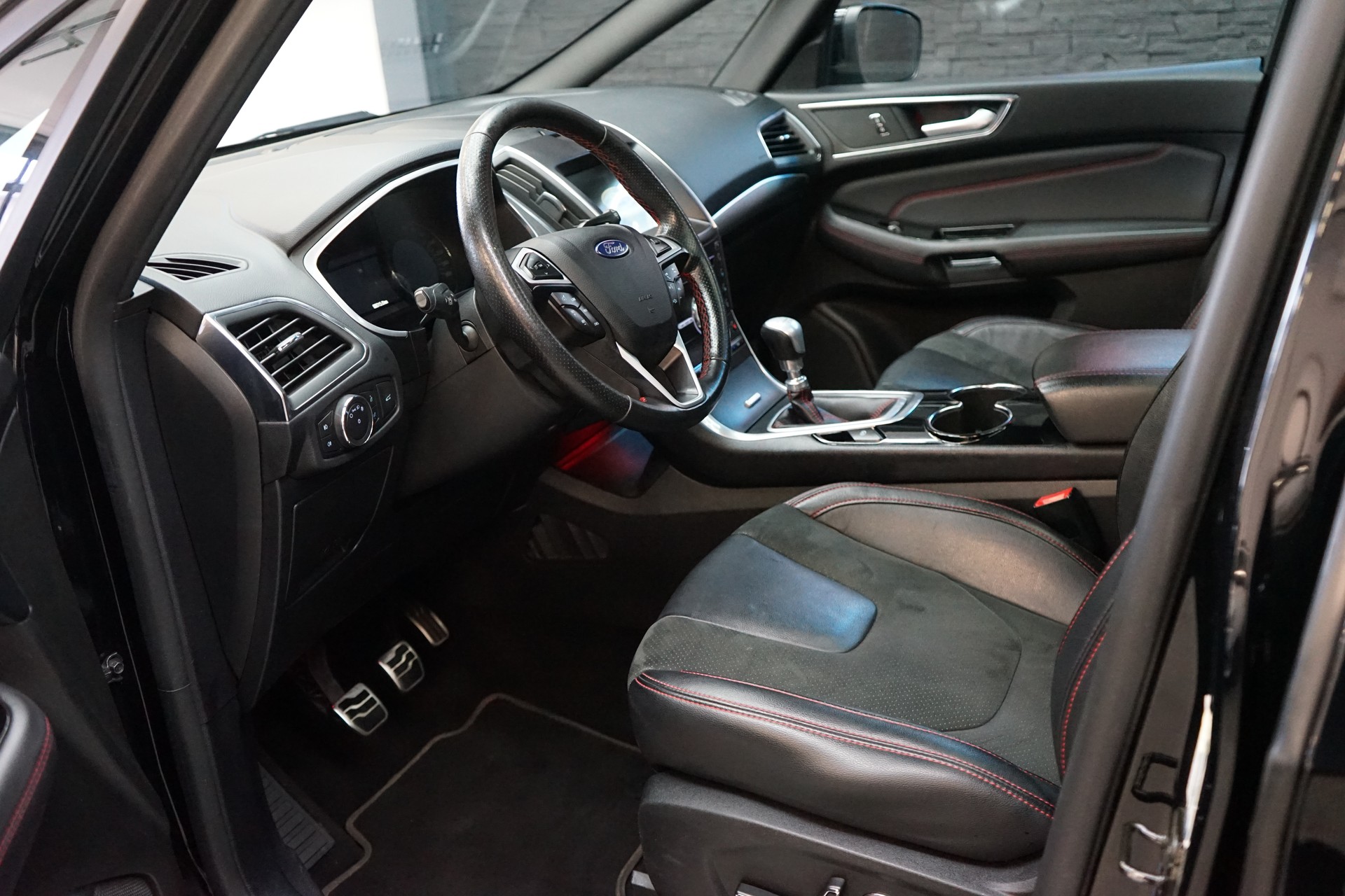 FORD S-Max 1.5 SCTi ST-Line-image-3