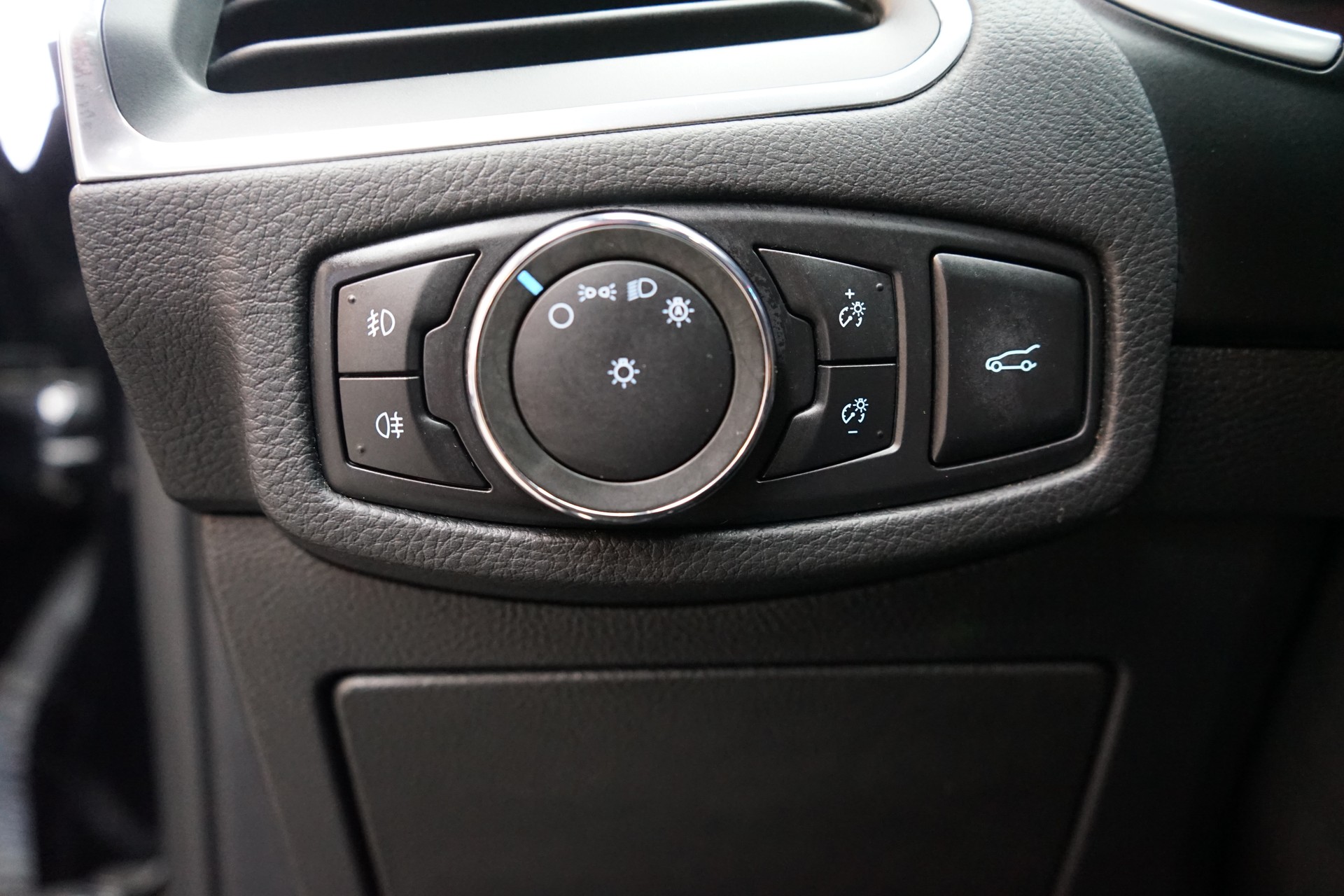 FORD S-Max 1.5 SCTi ST-Line-image-17