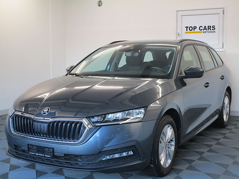 SKODA Octavia Combi 2.0 TDI DSG Ambition-image-0