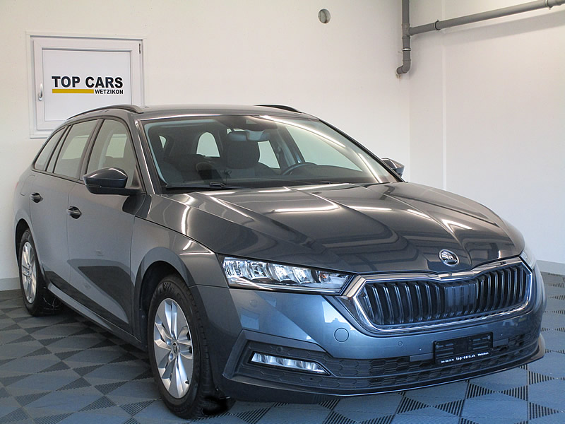 SKODA Octavia Combi 2.0 TDI DSG Ambition-image-3
