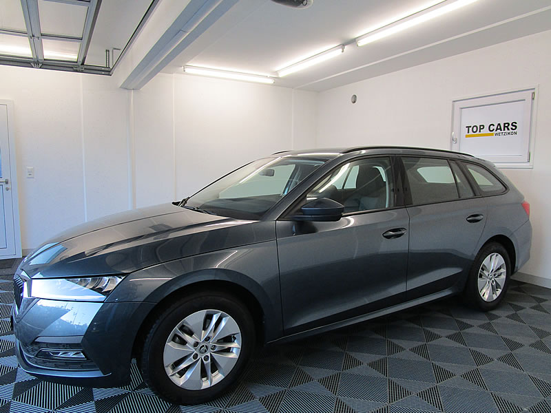 SKODA Octavia Combi 2.0 TDI DSG Ambition-image-14