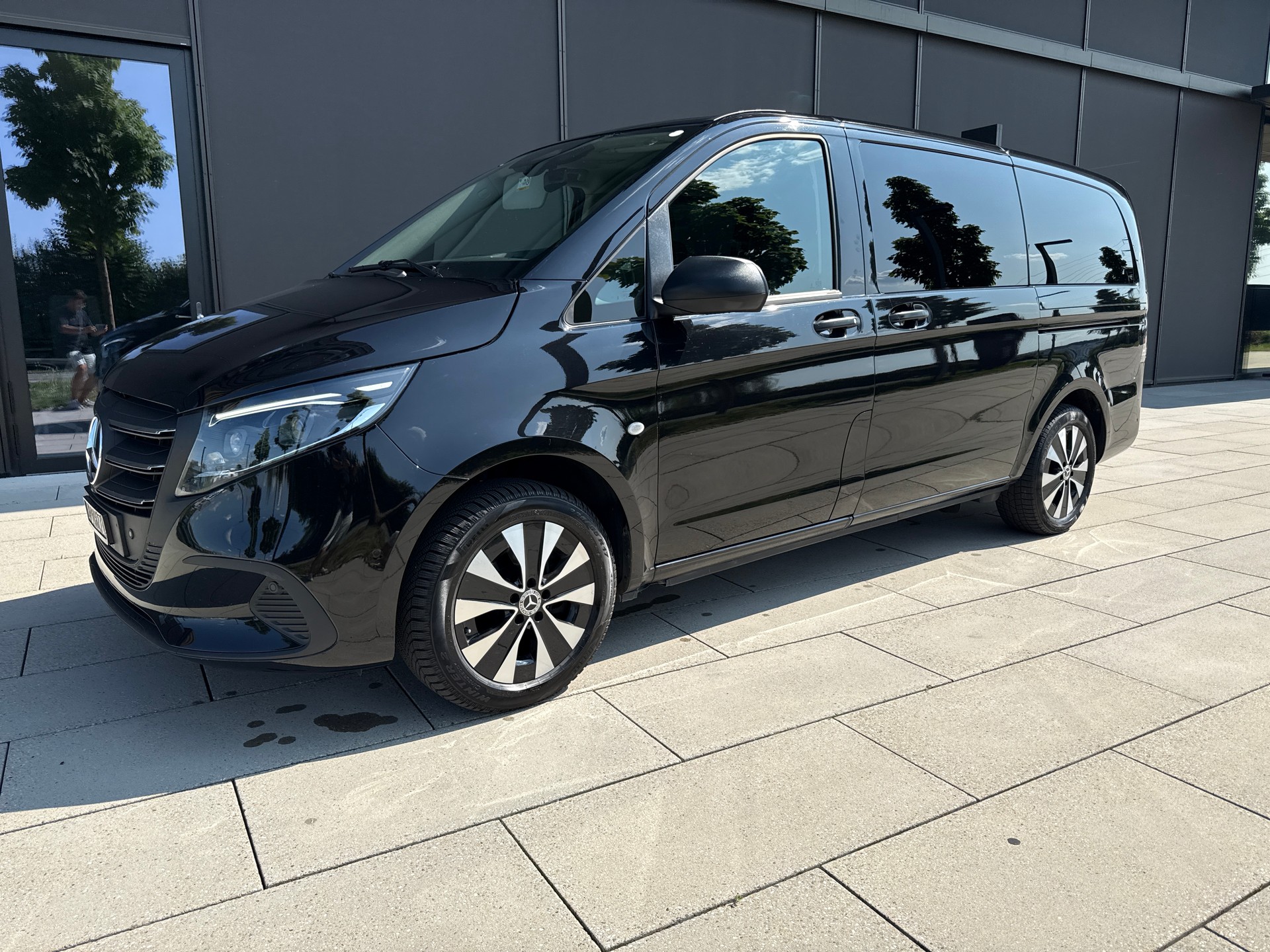 MERCEDES-BENZ Vito 116 CDI Select Tourer 4Matic 9G-Tronic-image-2