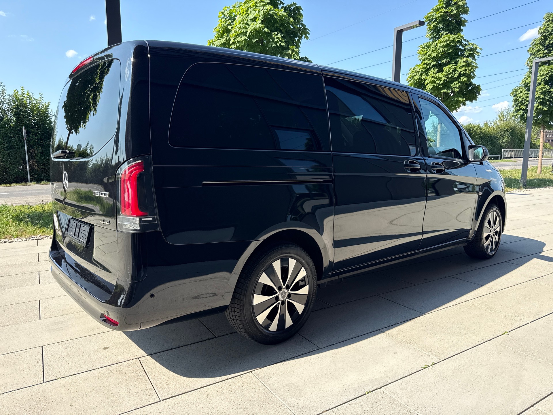 MERCEDES-BENZ Vito 116 CDI Select Tourer 4Matic 9G-Tronic-image-5
