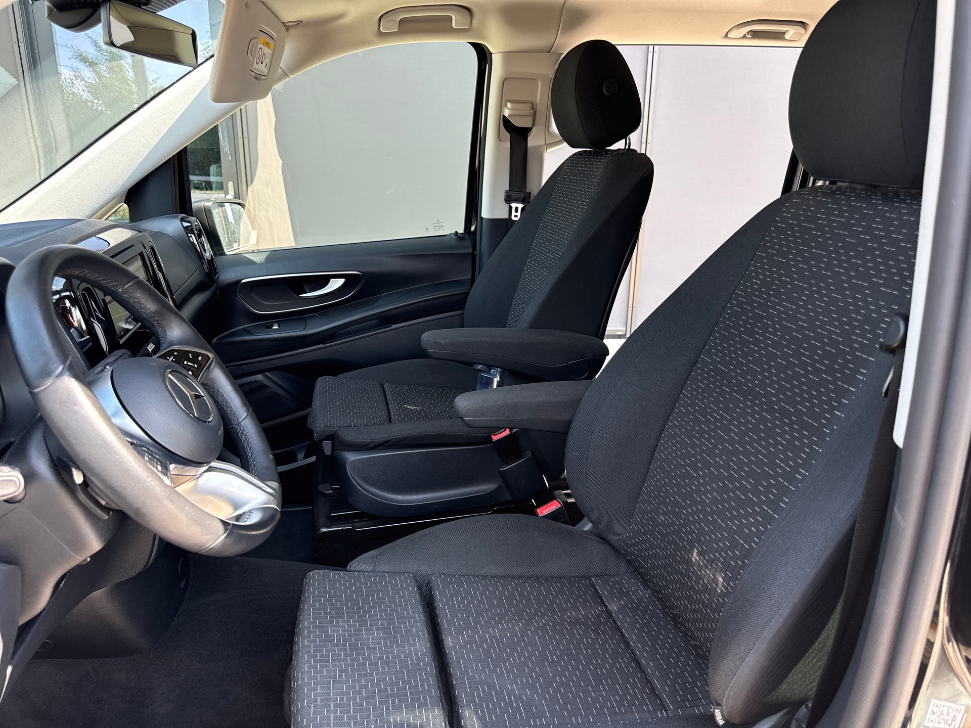 MERCEDES-BENZ Vito 116 CDI Select Tourer 4Matic 9G-Tronic-image-12