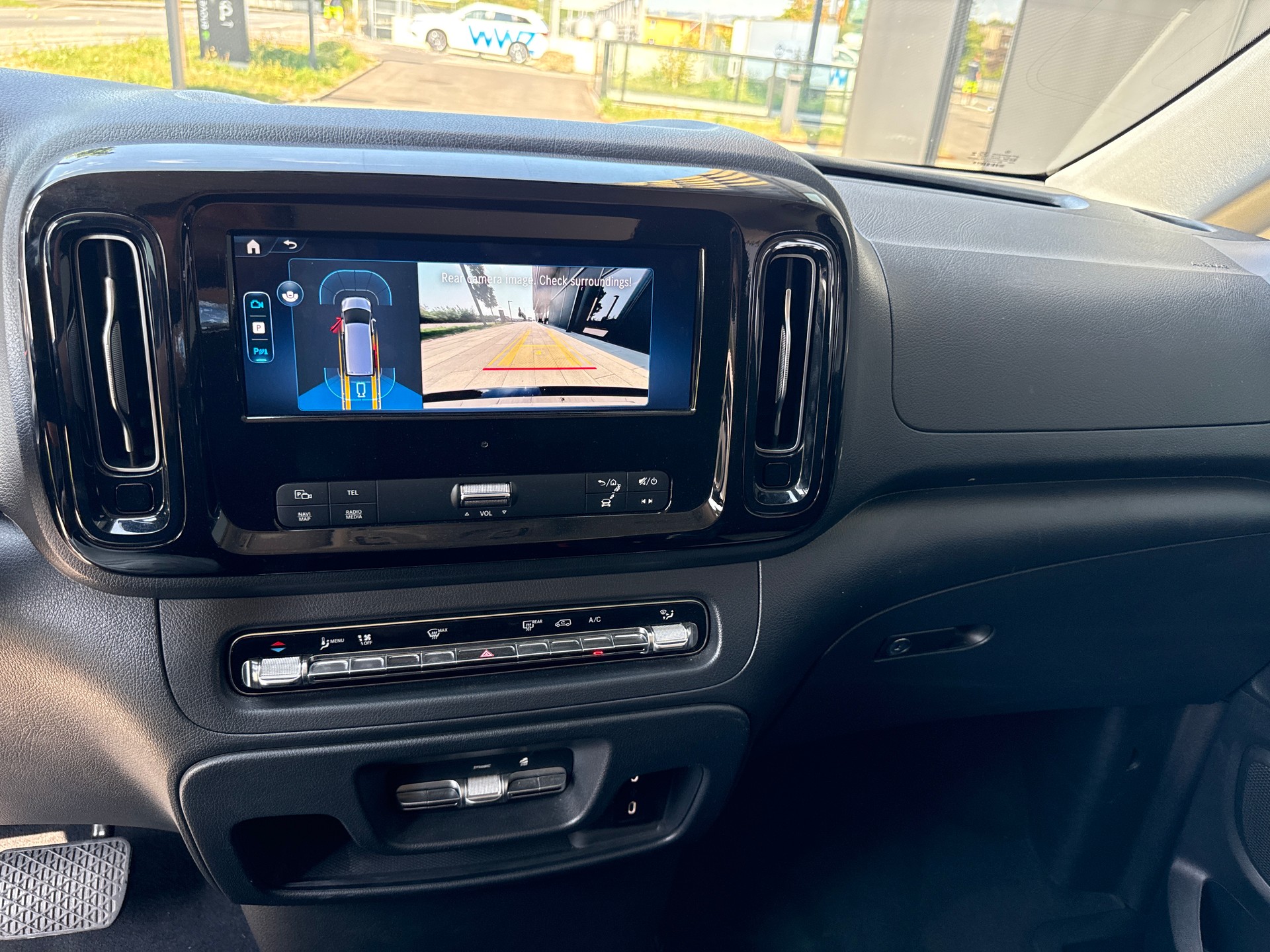 MERCEDES-BENZ Vito 116 CDI Select Tourer 4Matic 9G-Tronic-image-9