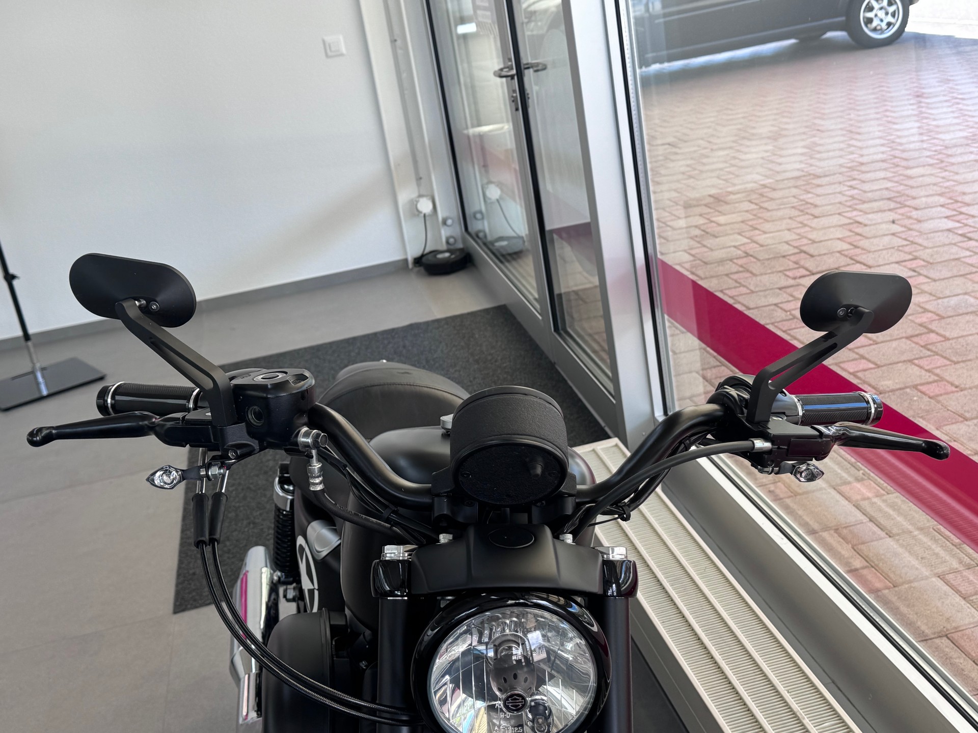 HARLEY-DAVIDSON XL 883 N Sportster Iron-image-7