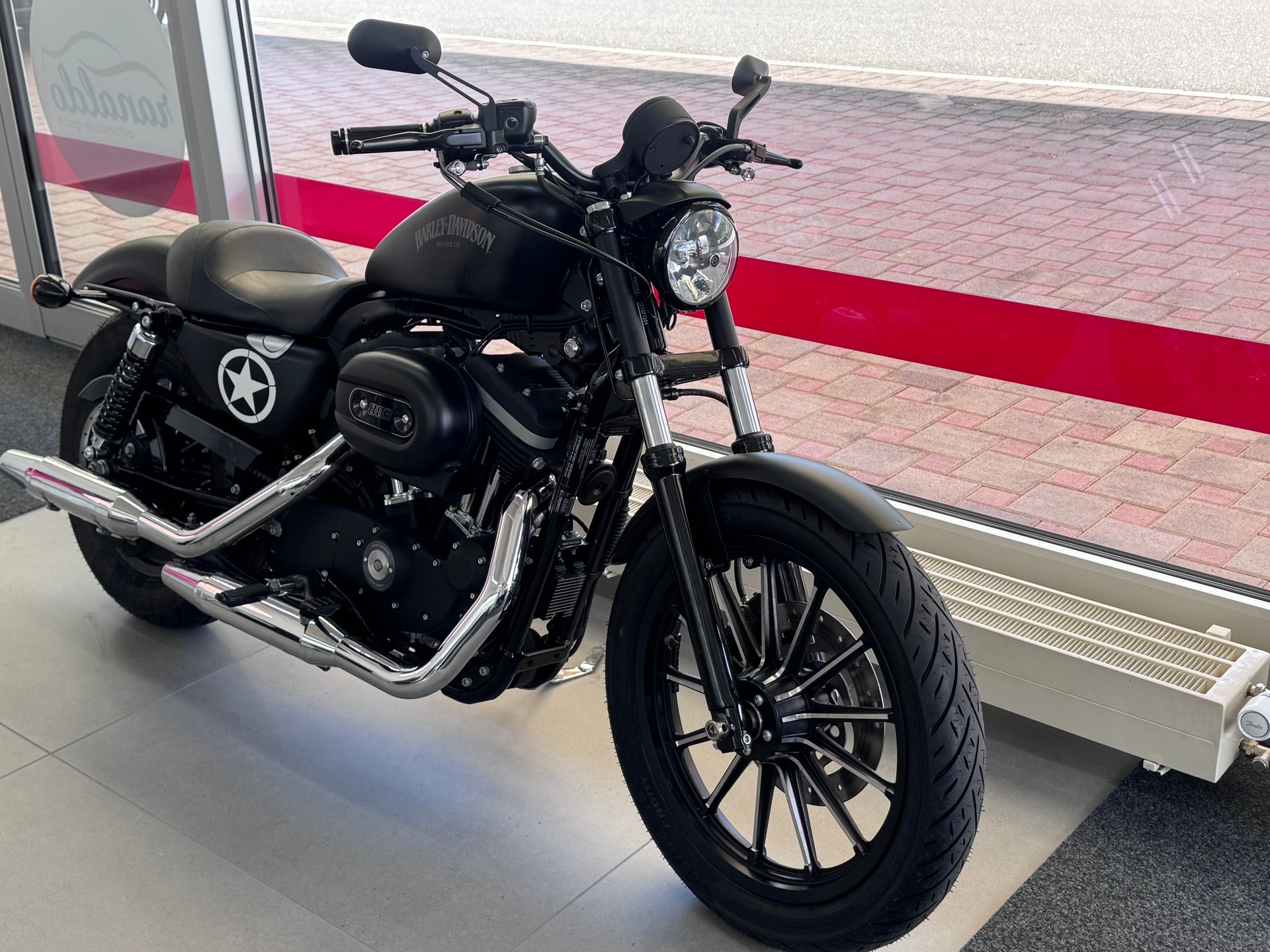 HARLEY-DAVIDSON XL 883 N Sportster Iron-image-5