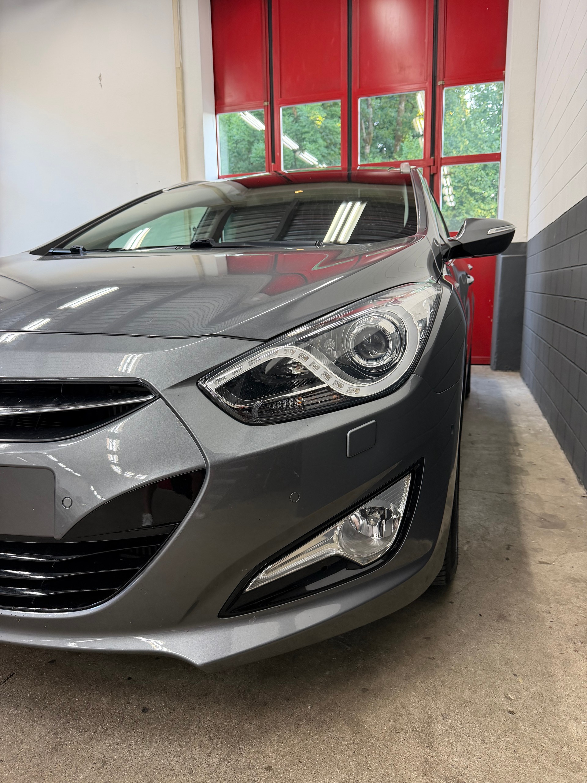 HYUNDAI i40 Wagon 1.7 CRDI Premium Automatic //NEU AB MFK!-image-2