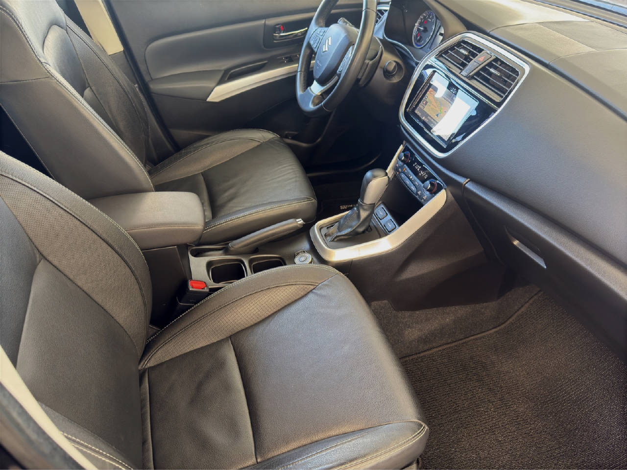 SUZUKI SX4 S-Cross 1.4 T Compact+ Hybrid 4x4-image-18