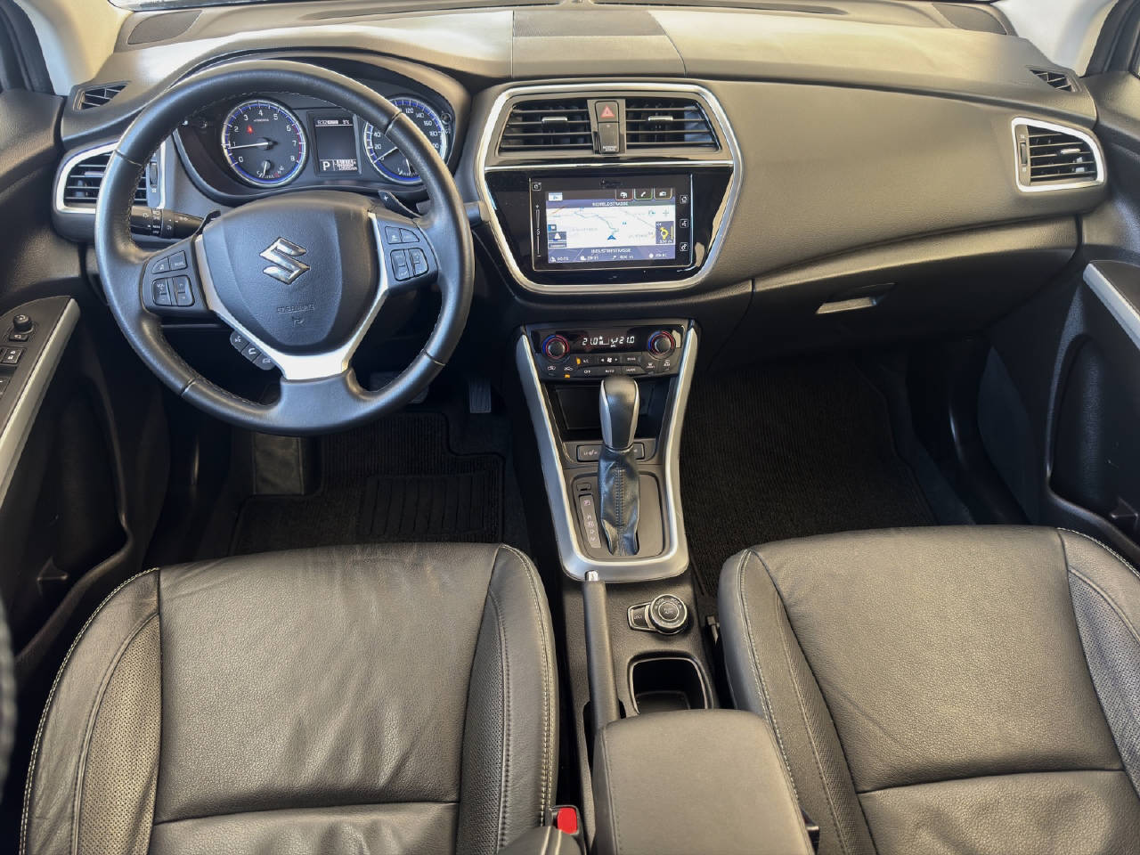 SUZUKI SX4 S-Cross 1.4 T Compact+ Hybrid 4x4-image-10