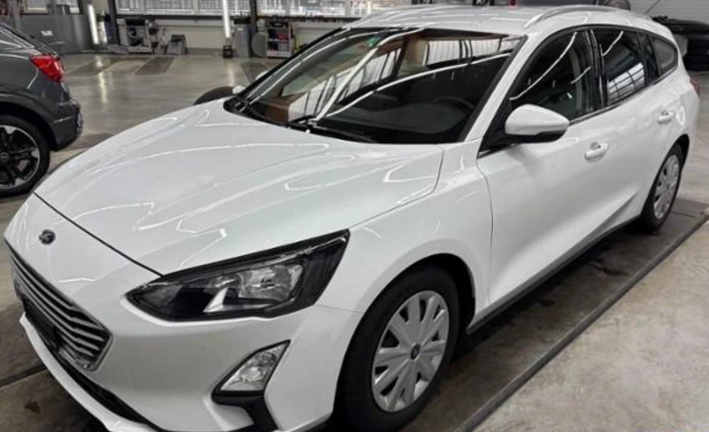 FORD Focus 2.0 TDCi Cool Connect Automatic-image-2