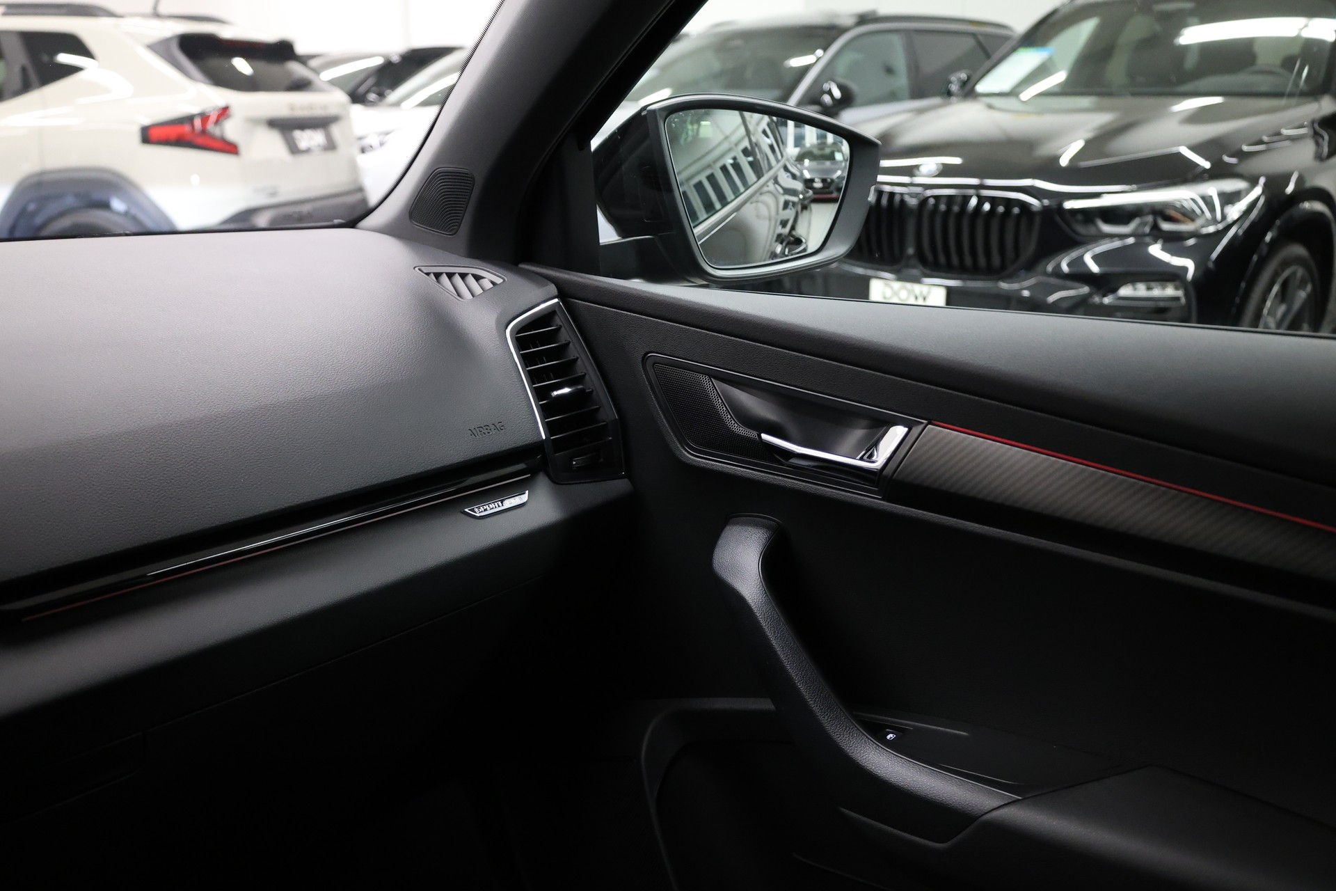SKODA Karoq 2.0 TDI 190 SportLine 4x4 DSG-image-21