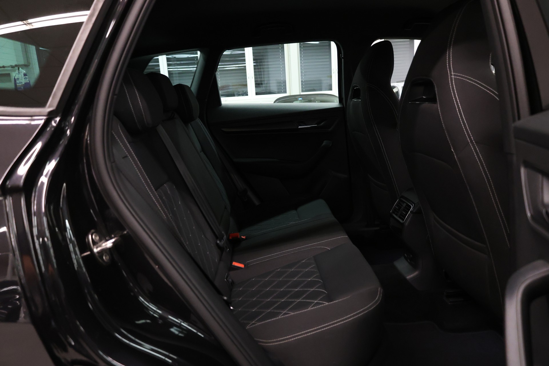 SKODA Karoq 2.0 TDI 190 SportLine 4x4 DSG-image-24