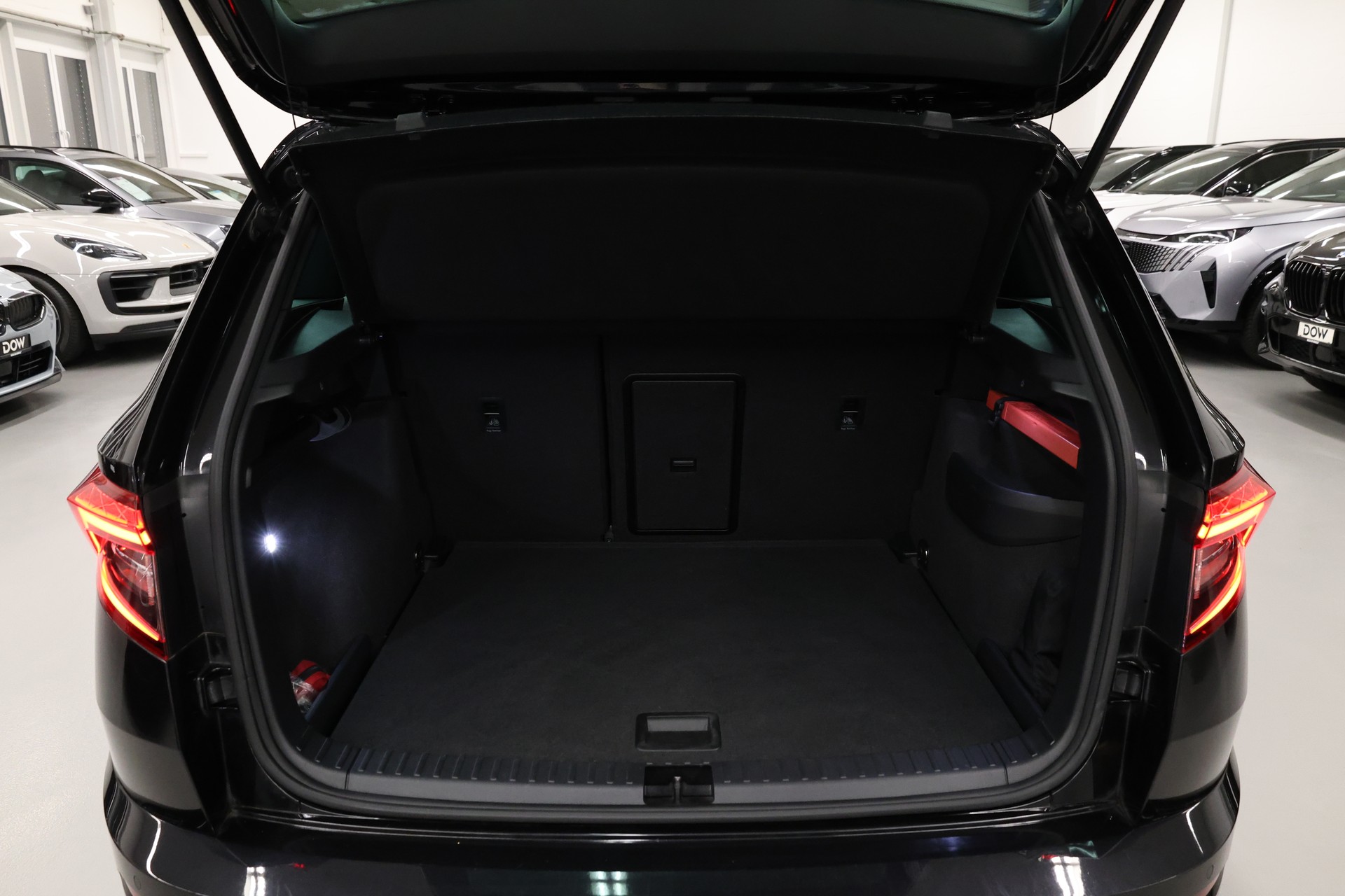SKODA Karoq 2.0 TDI 190 SportLine 4x4 DSG-image-10
