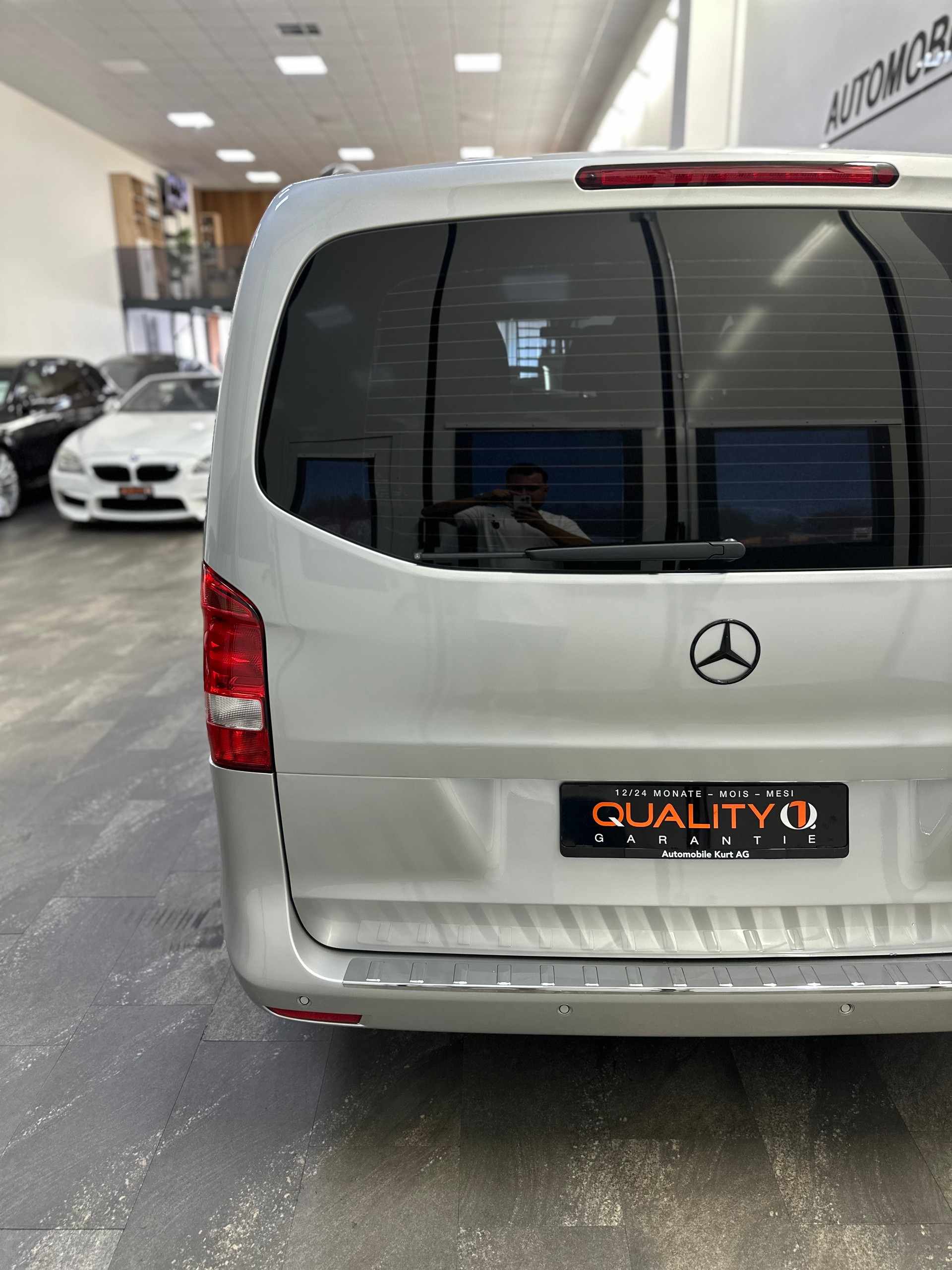 MERCEDES-BENZ Vito 114 BlueTec Tourer Pro 7G-Tronic-image-4