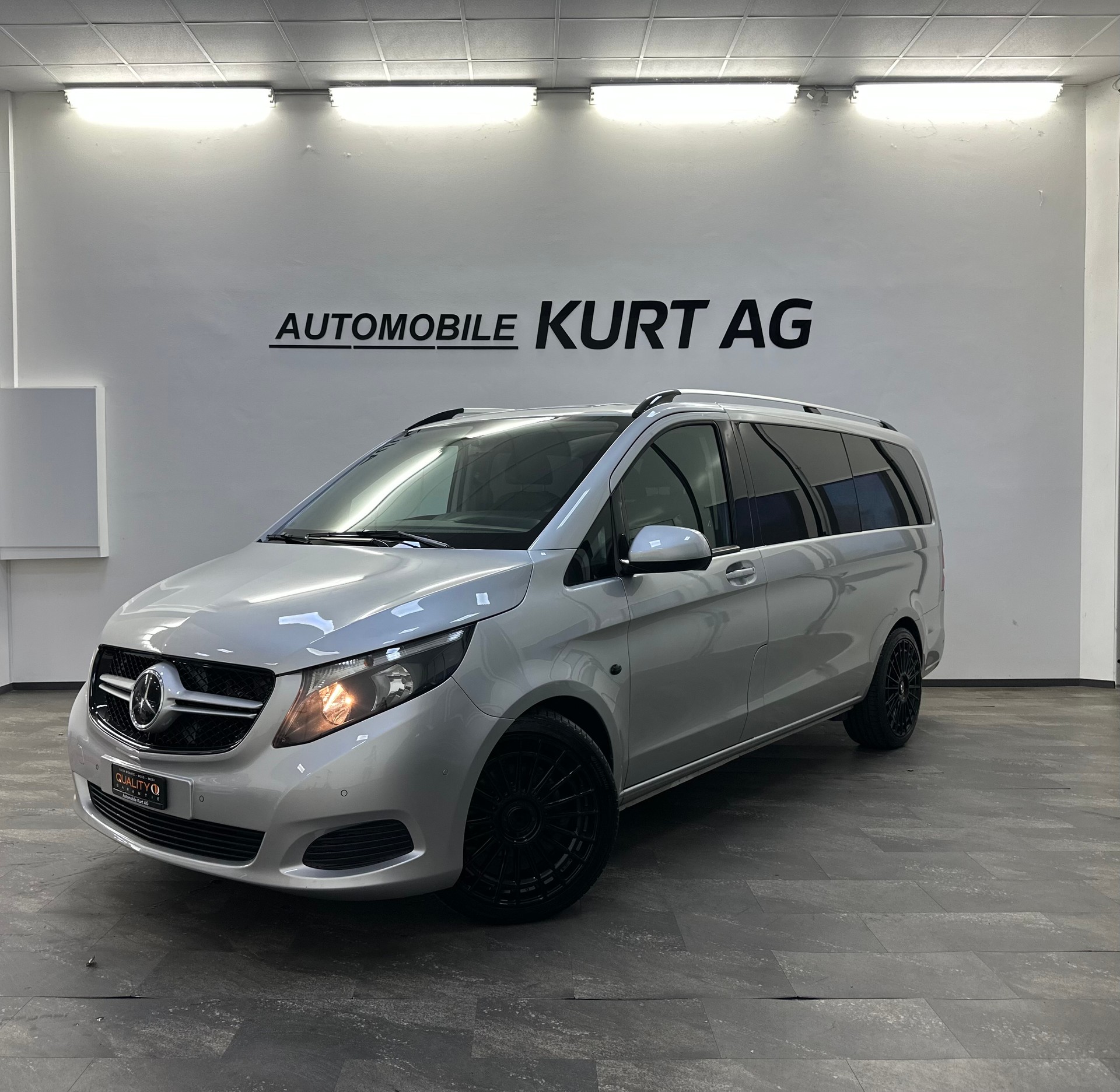 MERCEDES-BENZ Vito 114 BlueTec Tourer Pro 7G-Tronic-image-0