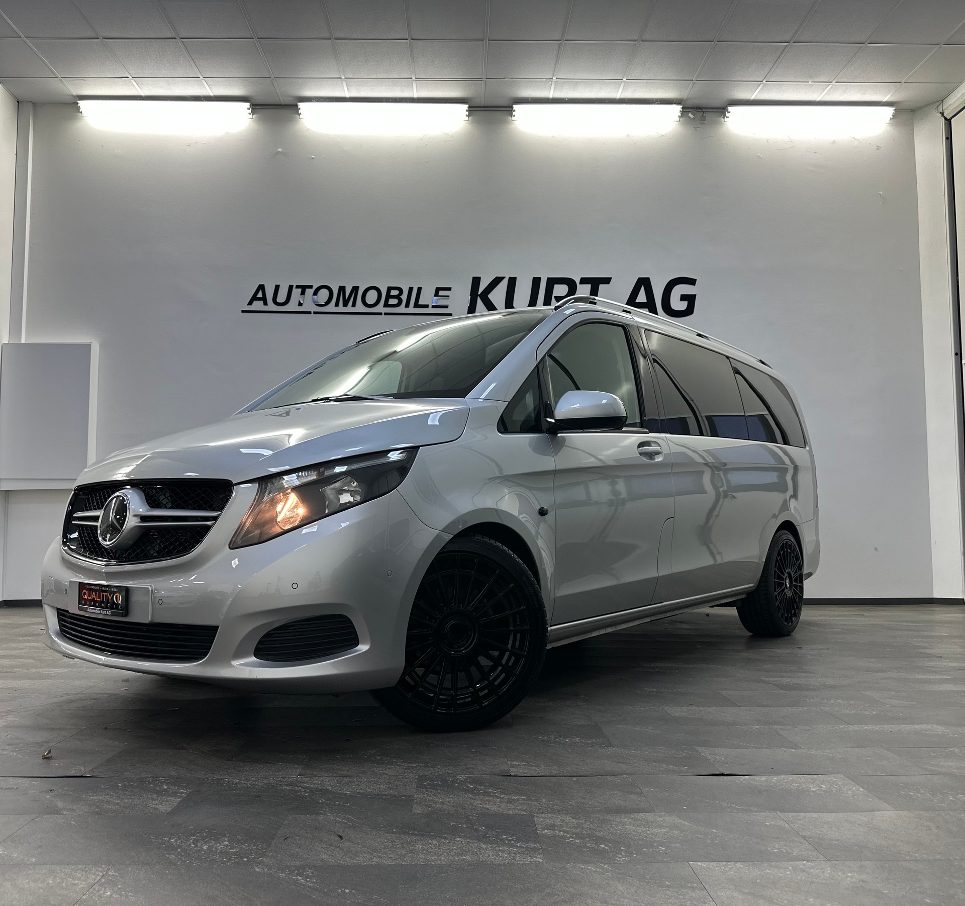 MERCEDES-BENZ Vito 114 BlueTec Tourer Pro 7G-Tronic-image-1