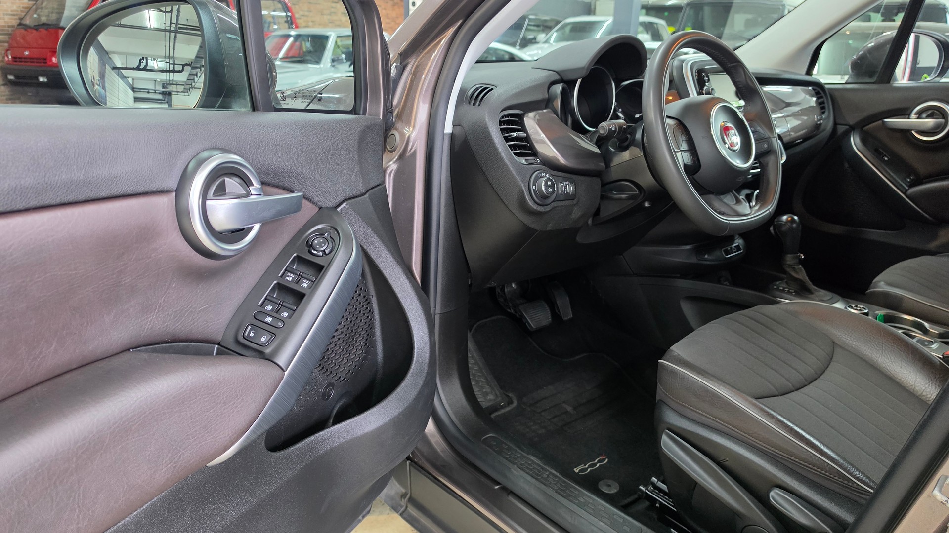 FIAT 500X 1.4T Lounge DCT-image-17