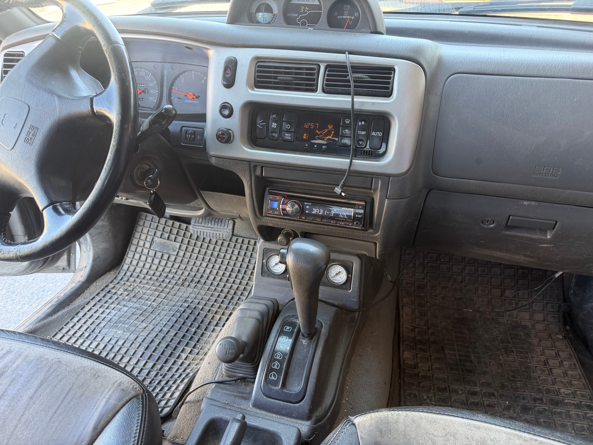 MITSUBISHI L 200 Dakar 2.5TDi-image-11