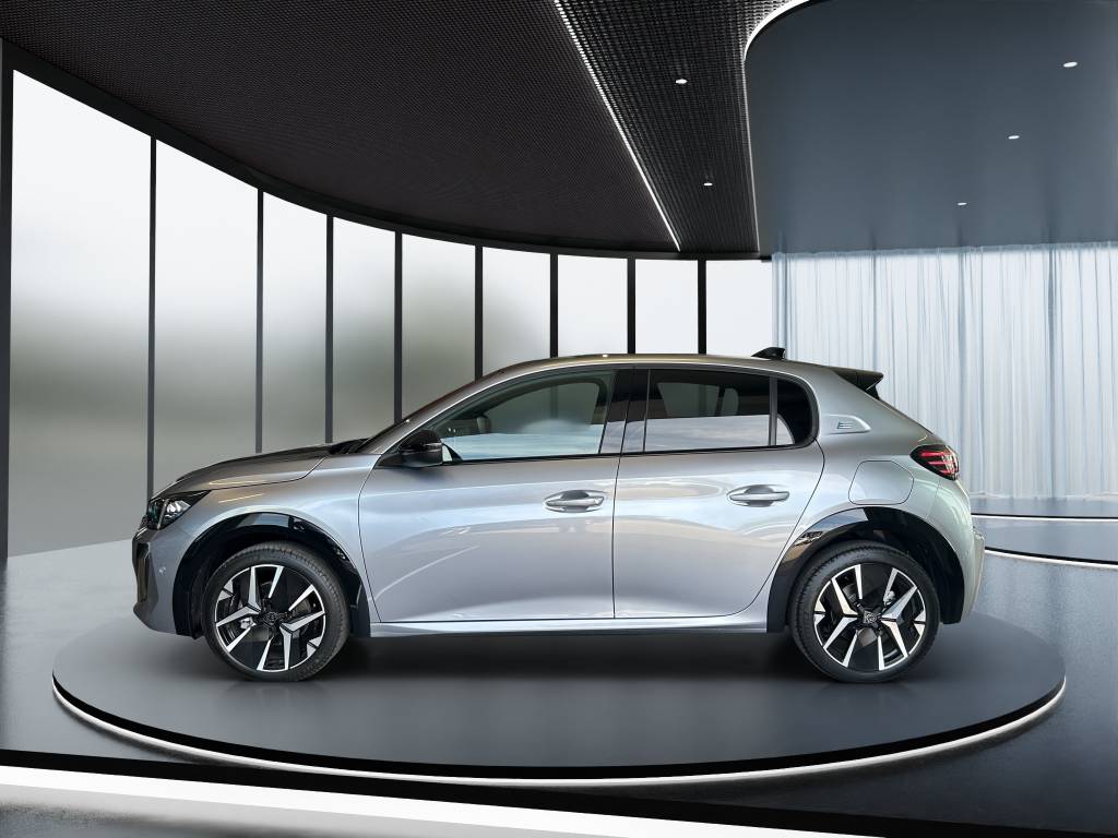 PEUGEOT 208 Elektrik 100 kW GT-image-2