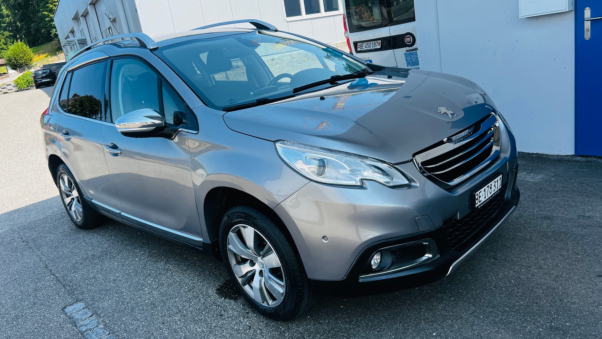 PEUGEOT 2008 1.6 VTI Féline-image-5