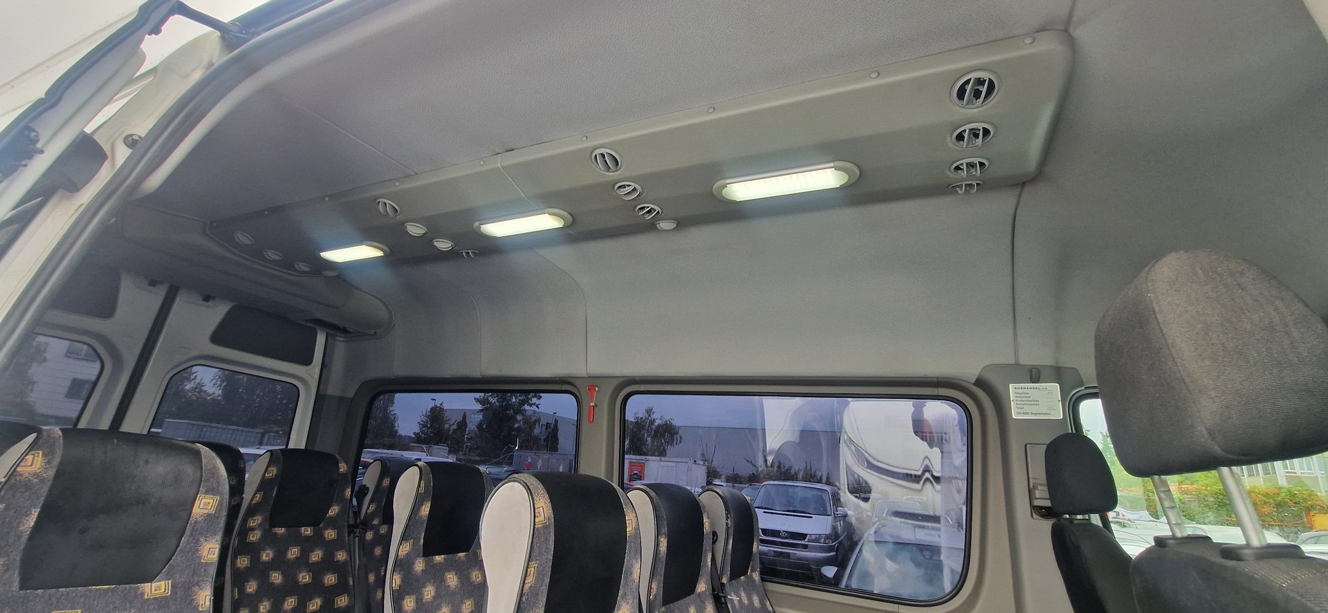MERCEDES-BENZ 316-image-10