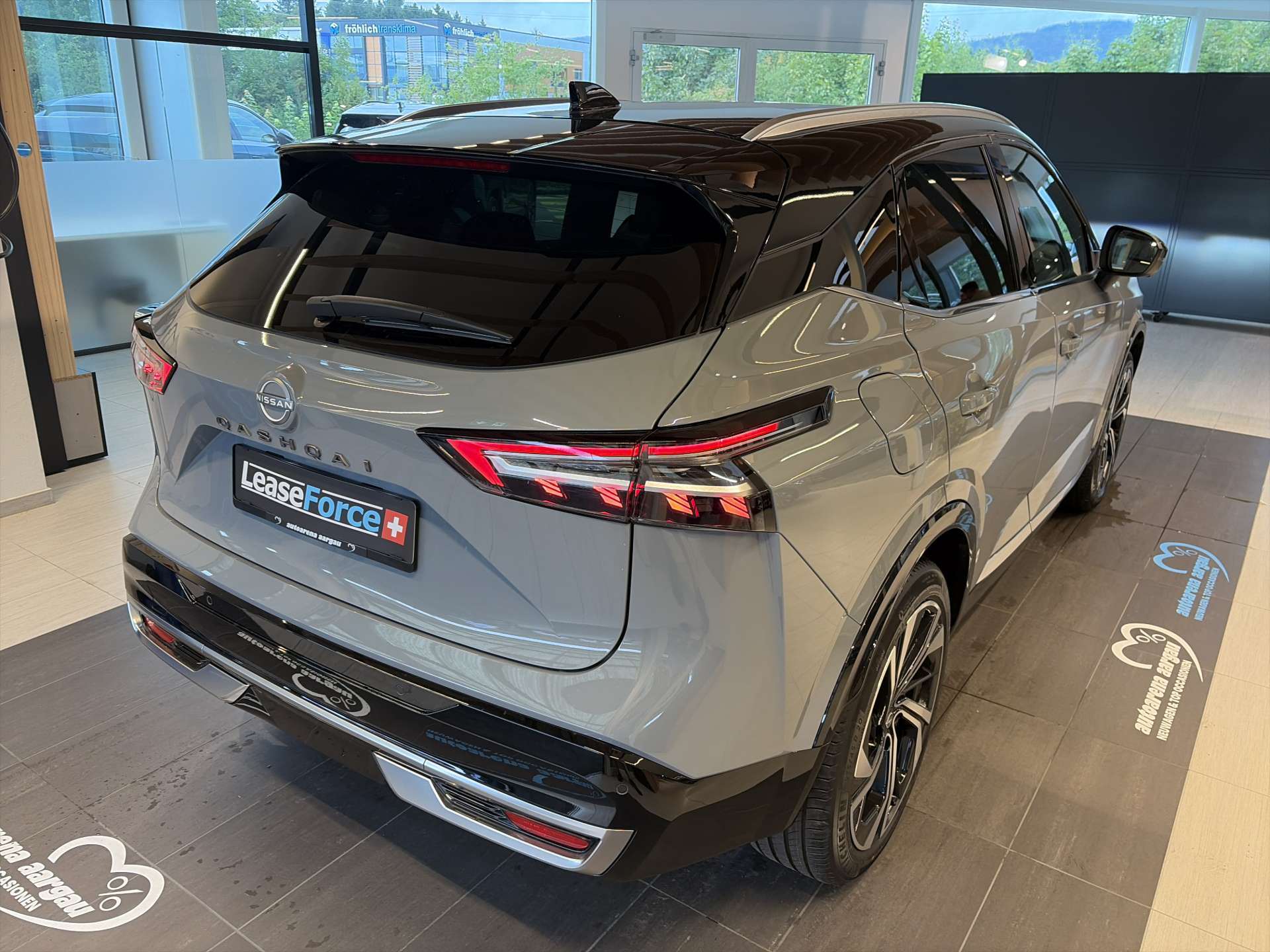 NISSAN Qashqai 1.3 DIG-T MHEV Tekna+ Xtronic-Automat-image-2