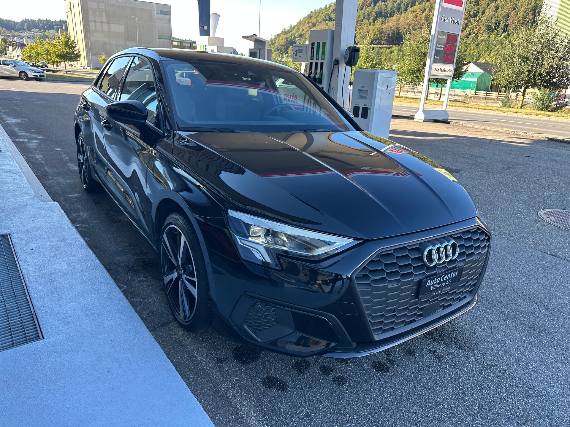 AUDI A3 Sportback 35 TFSI Attraction S-tronic-showroom-element-2