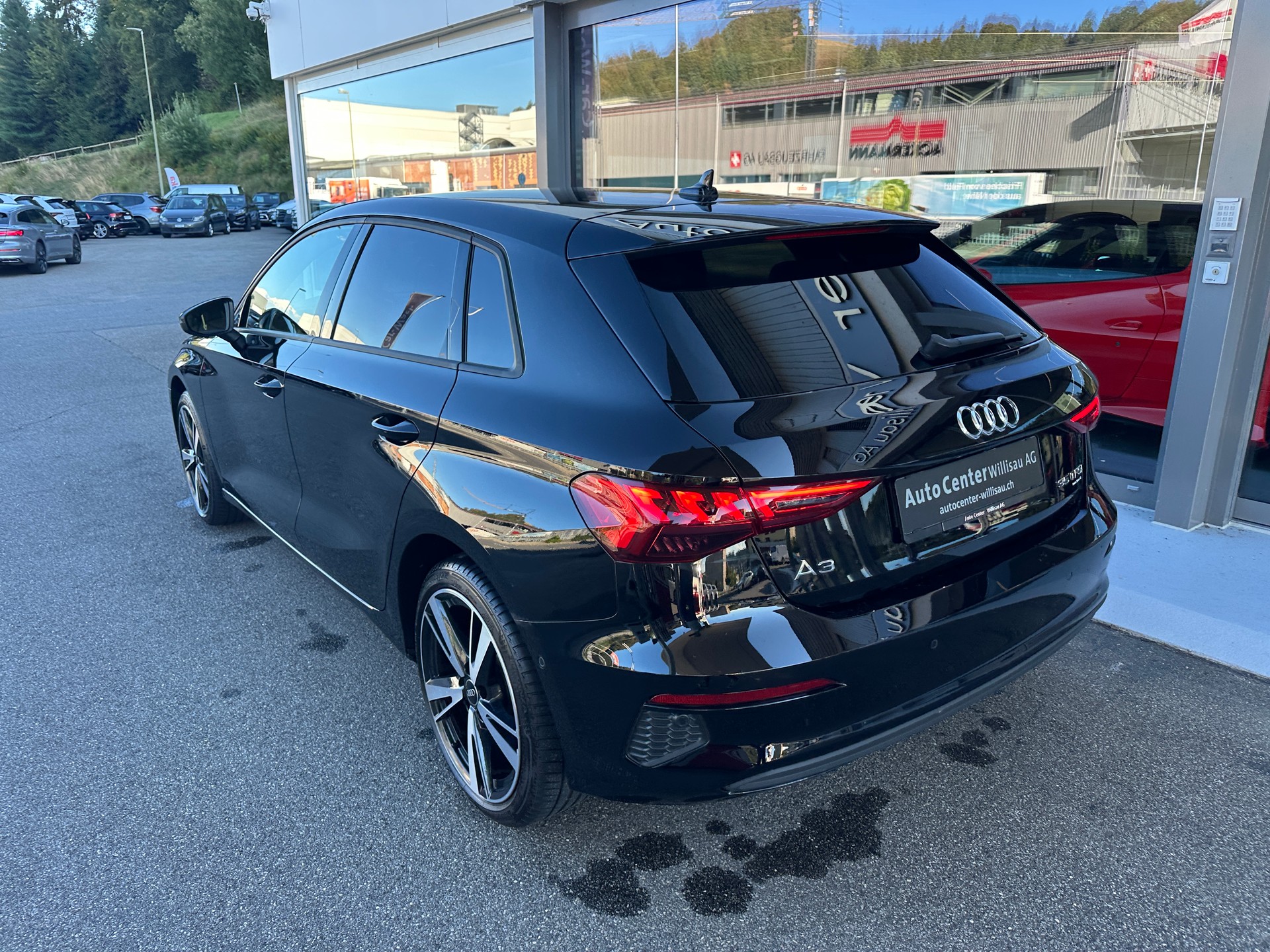 AUDI A3 Sportback 35 TFSI Attraction S-tronic-image-9