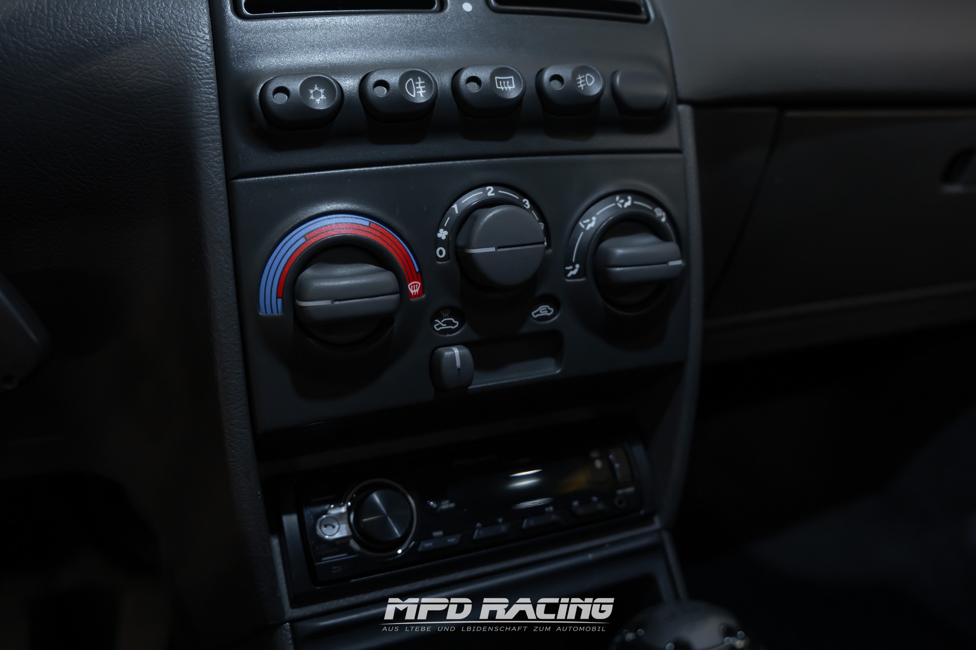 FIAT Punto GT-image-13