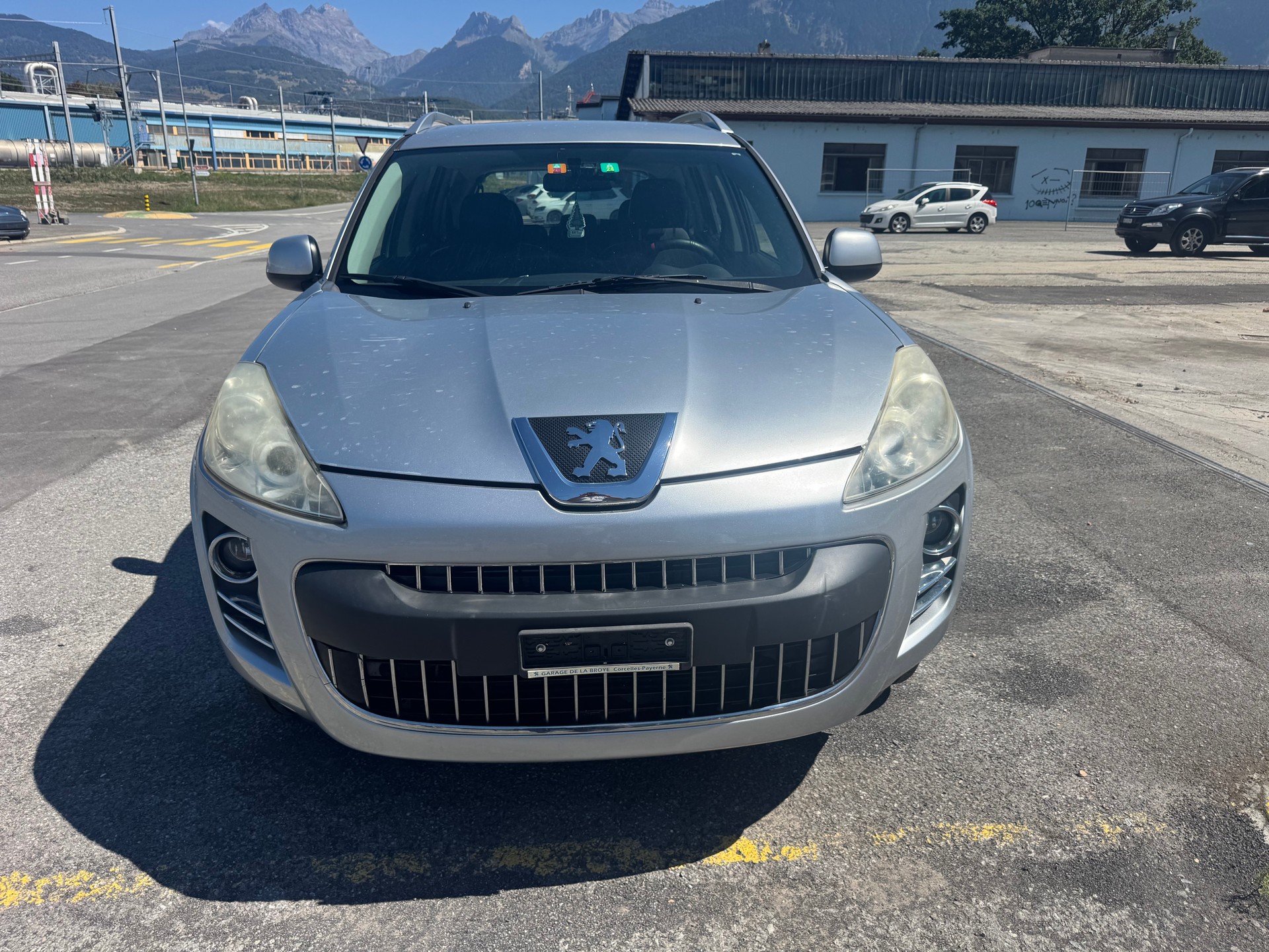PEUGEOT 4007 2.2 HDi Confort-image-0
