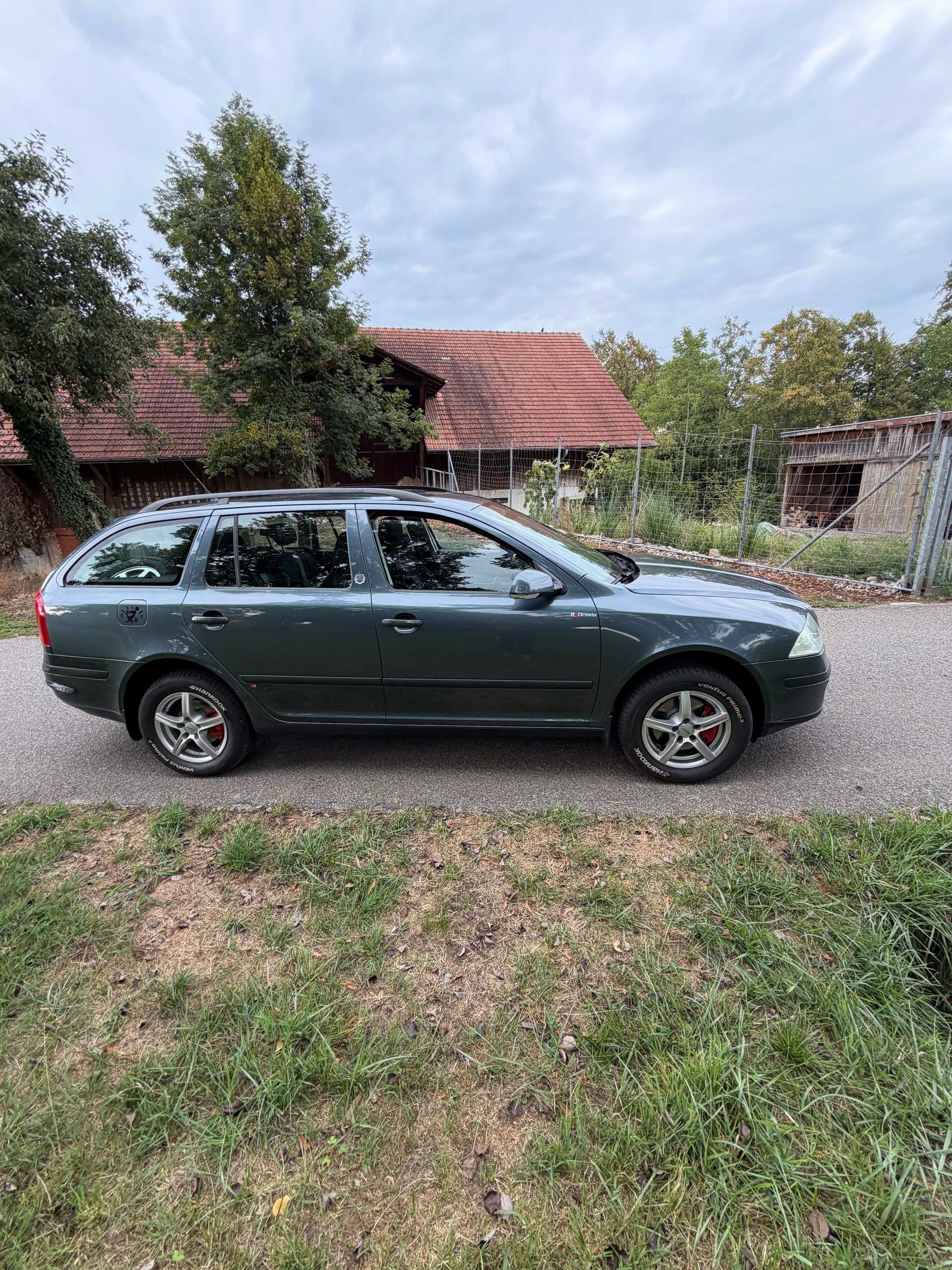SKODA 2.0 Kombi 4/4-image-4