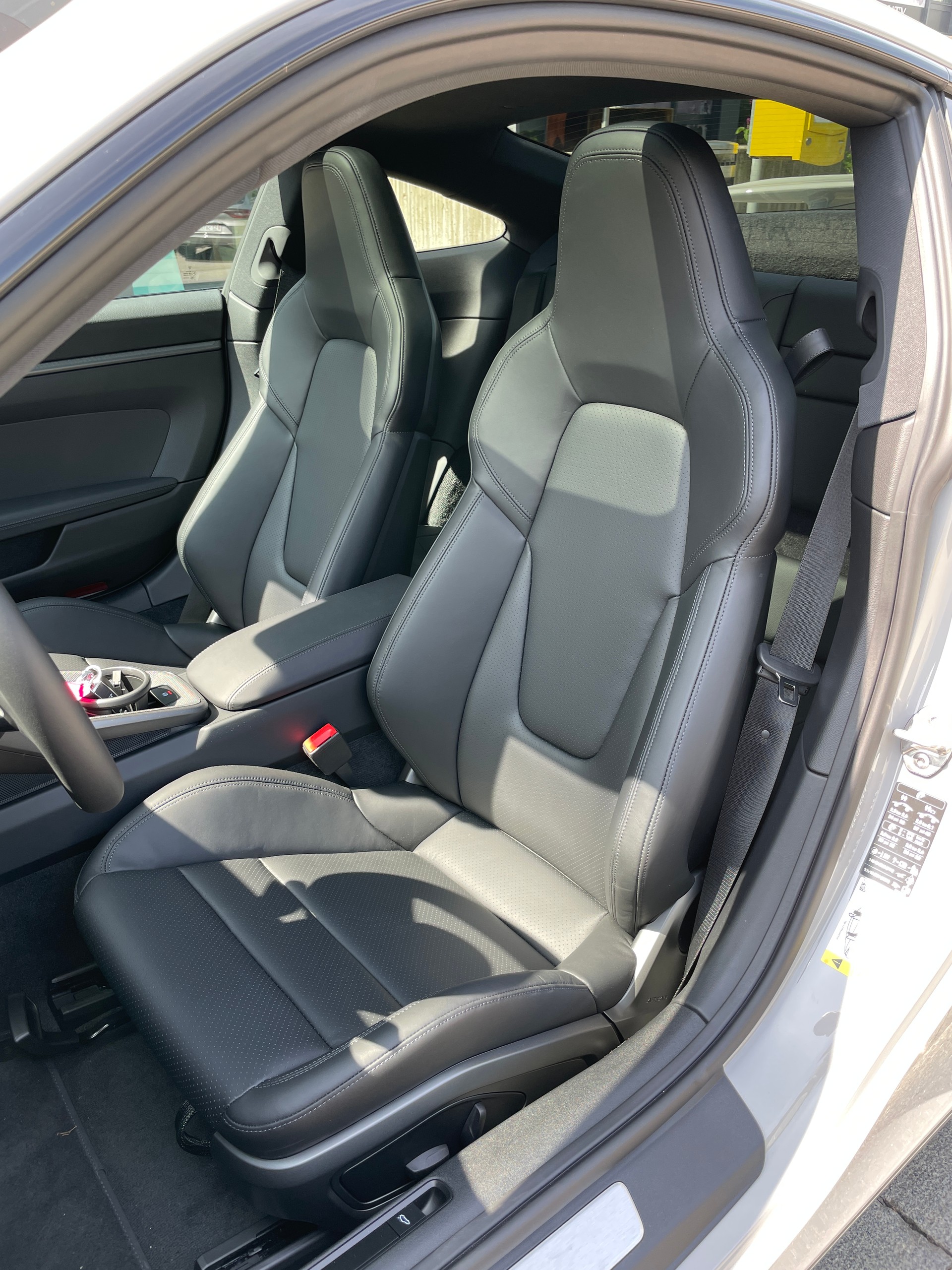 PORSCHE 911 Carrera PDK mit Aerokit-image-12