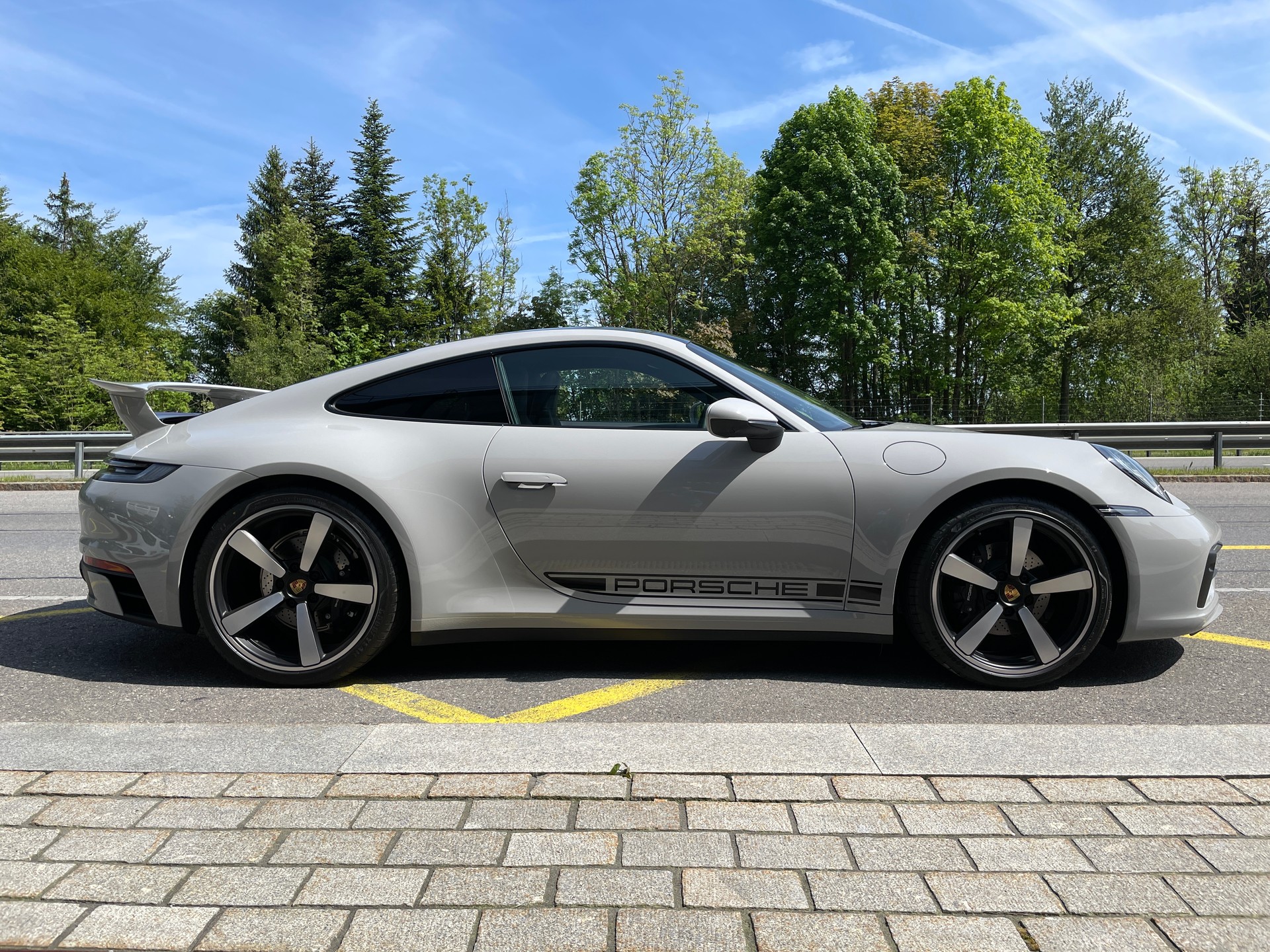 PORSCHE 911 Carrera PDK mit Aerokit-image-4