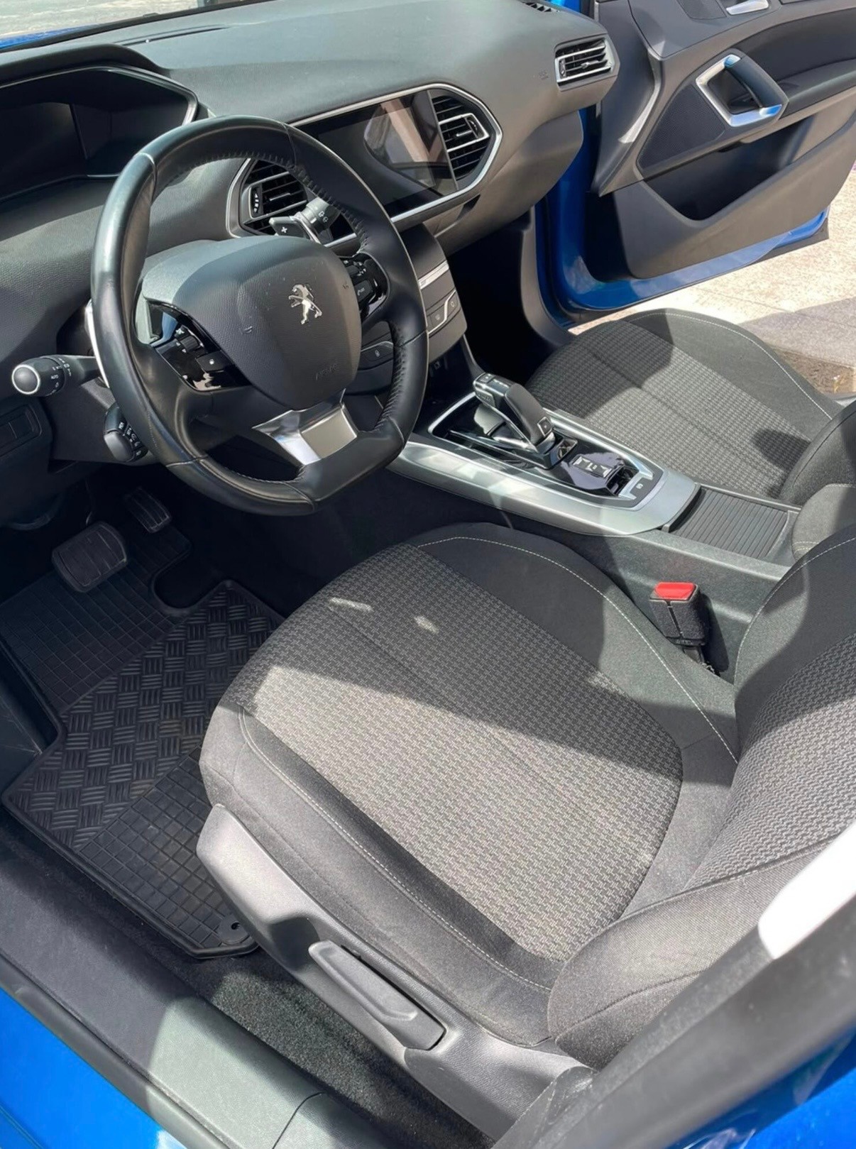PEUGEOT 308 SW 1.5 BlueHDI Business Line EAT8 ** Frisch ab MFK und Service ** CH Auto ** 1. Hand **-image-7