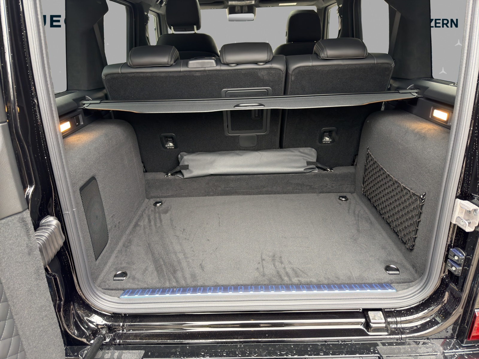 MERCEDES-BENZ G 63 AMG 9G-Tronic-image-14